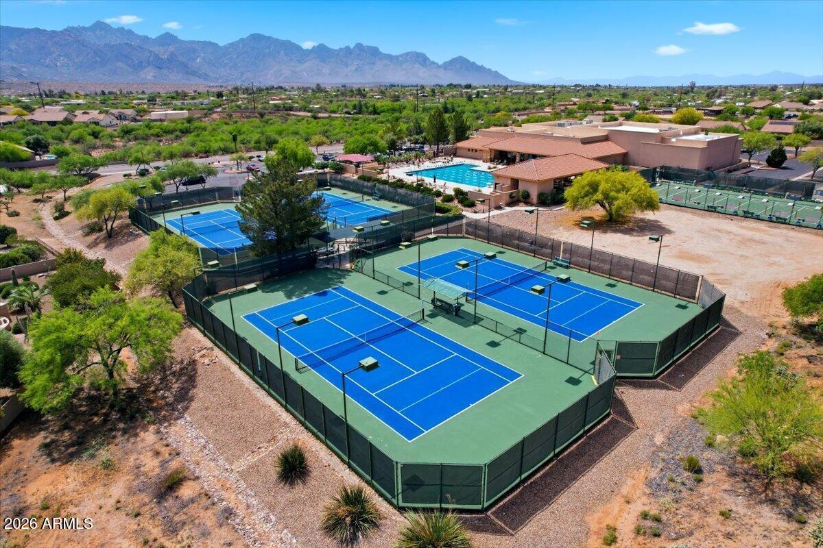 62797 E THUNDER ROCK Drive