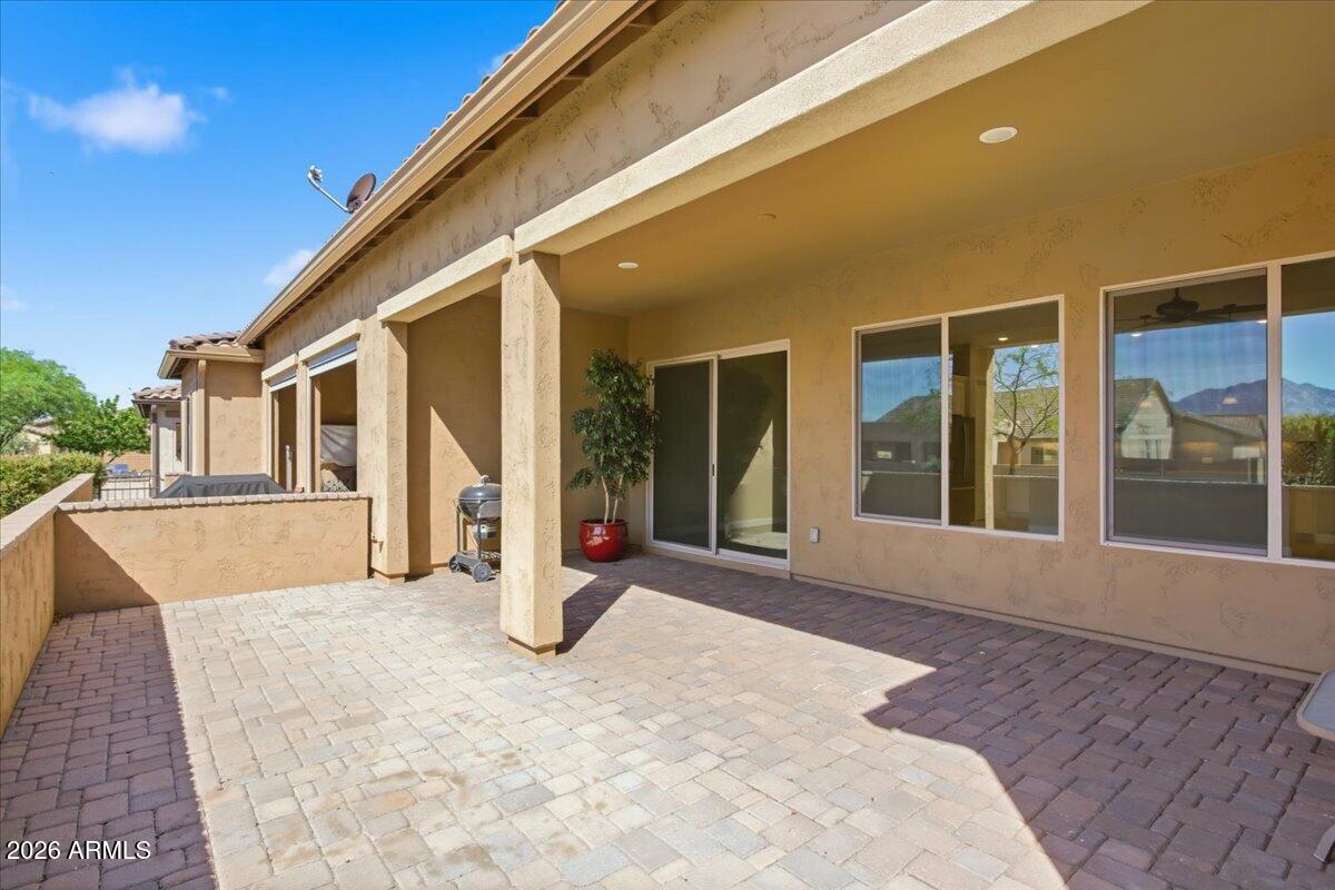 62797 E THUNDER ROCK Drive