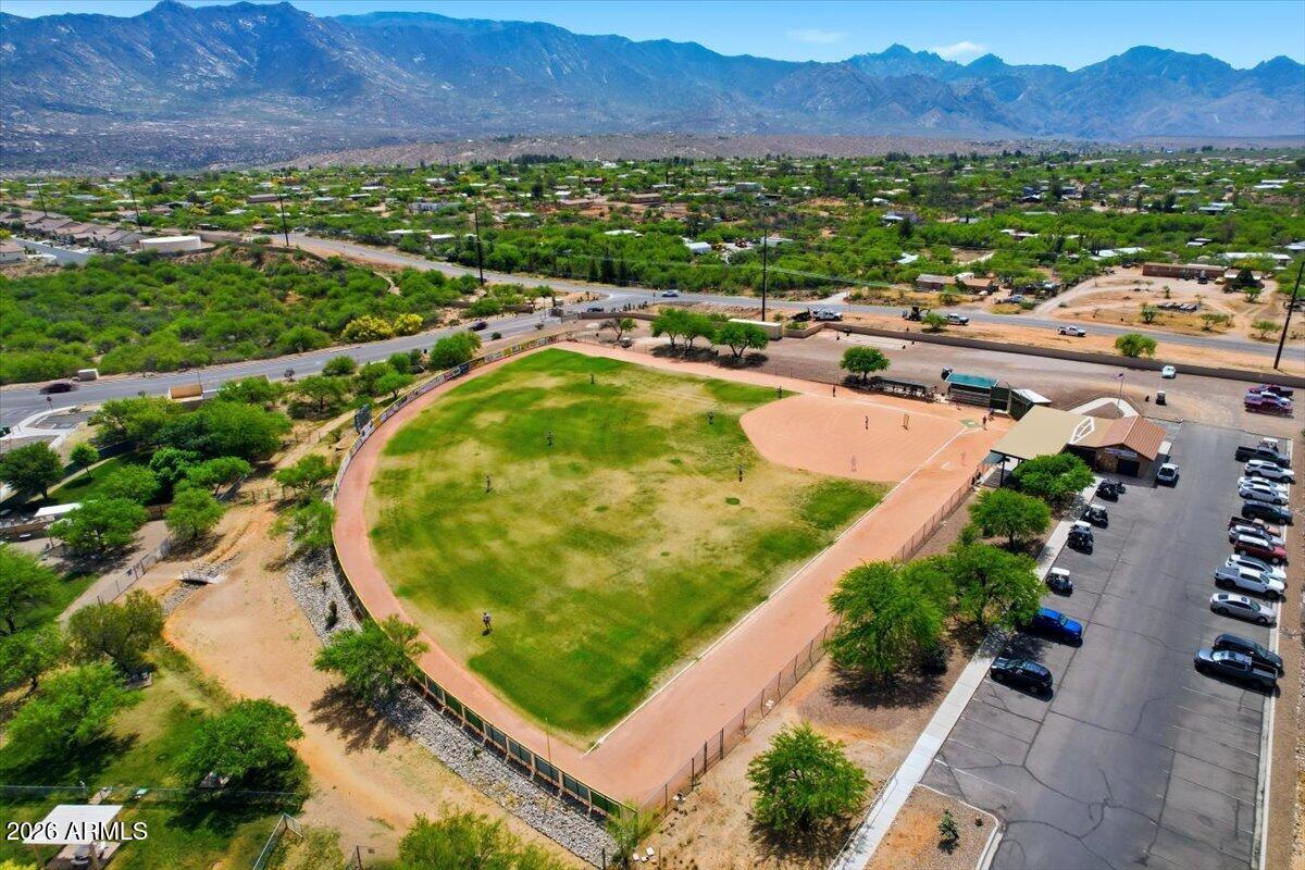 62797 E THUNDER ROCK Drive