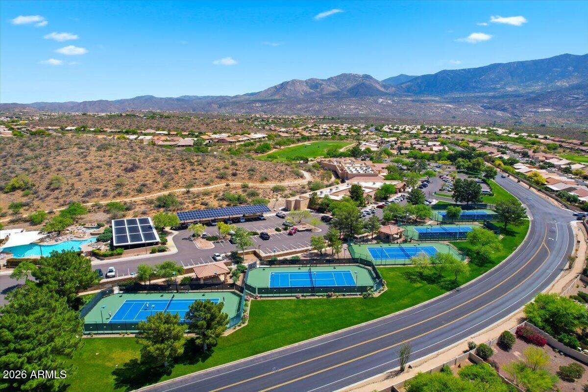 62797 E THUNDER ROCK Drive