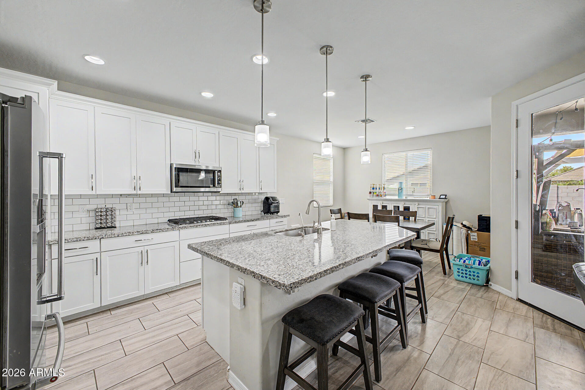 2000 W MADISEN MARIE Avenue