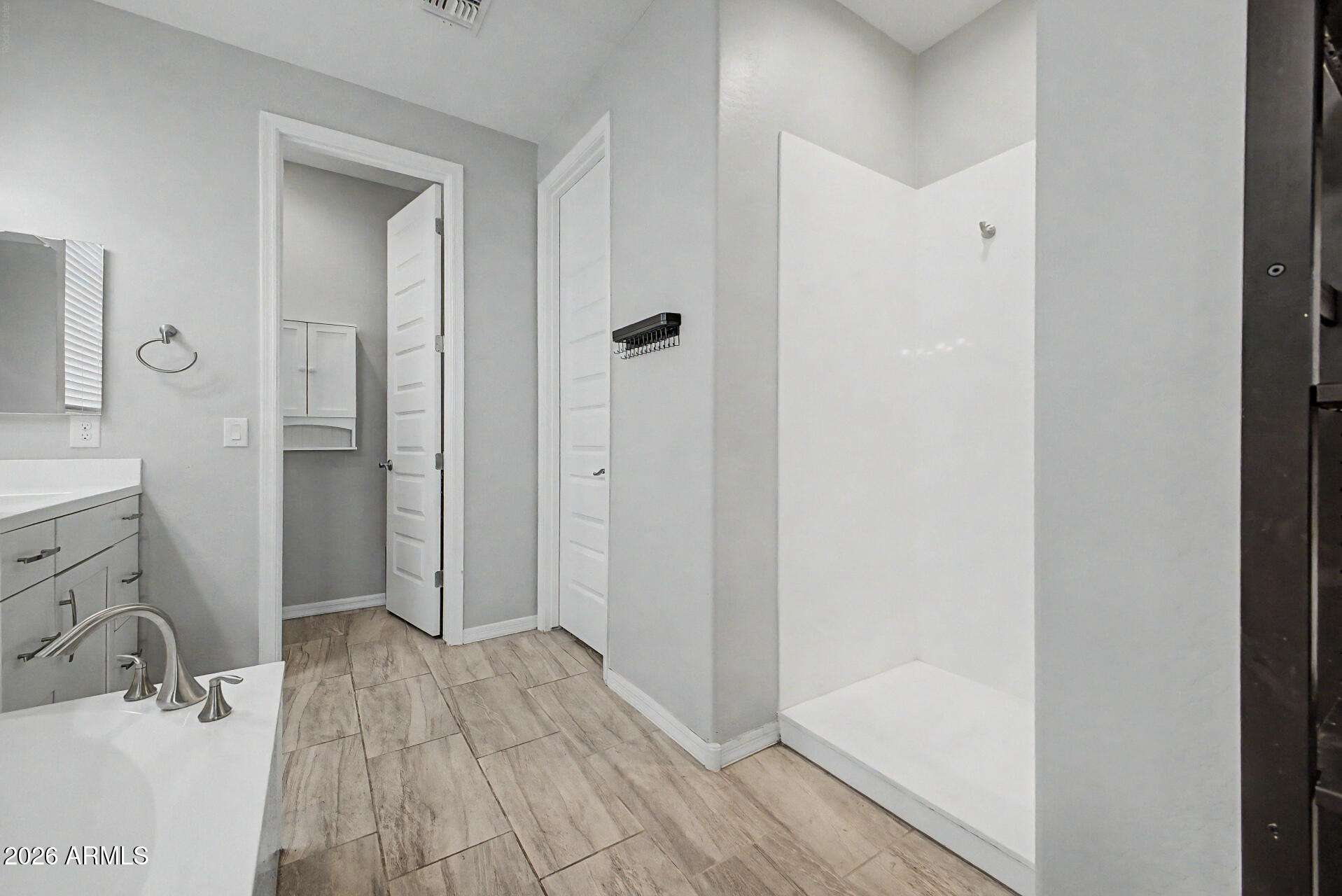 2000 W MADISEN MARIE Avenue