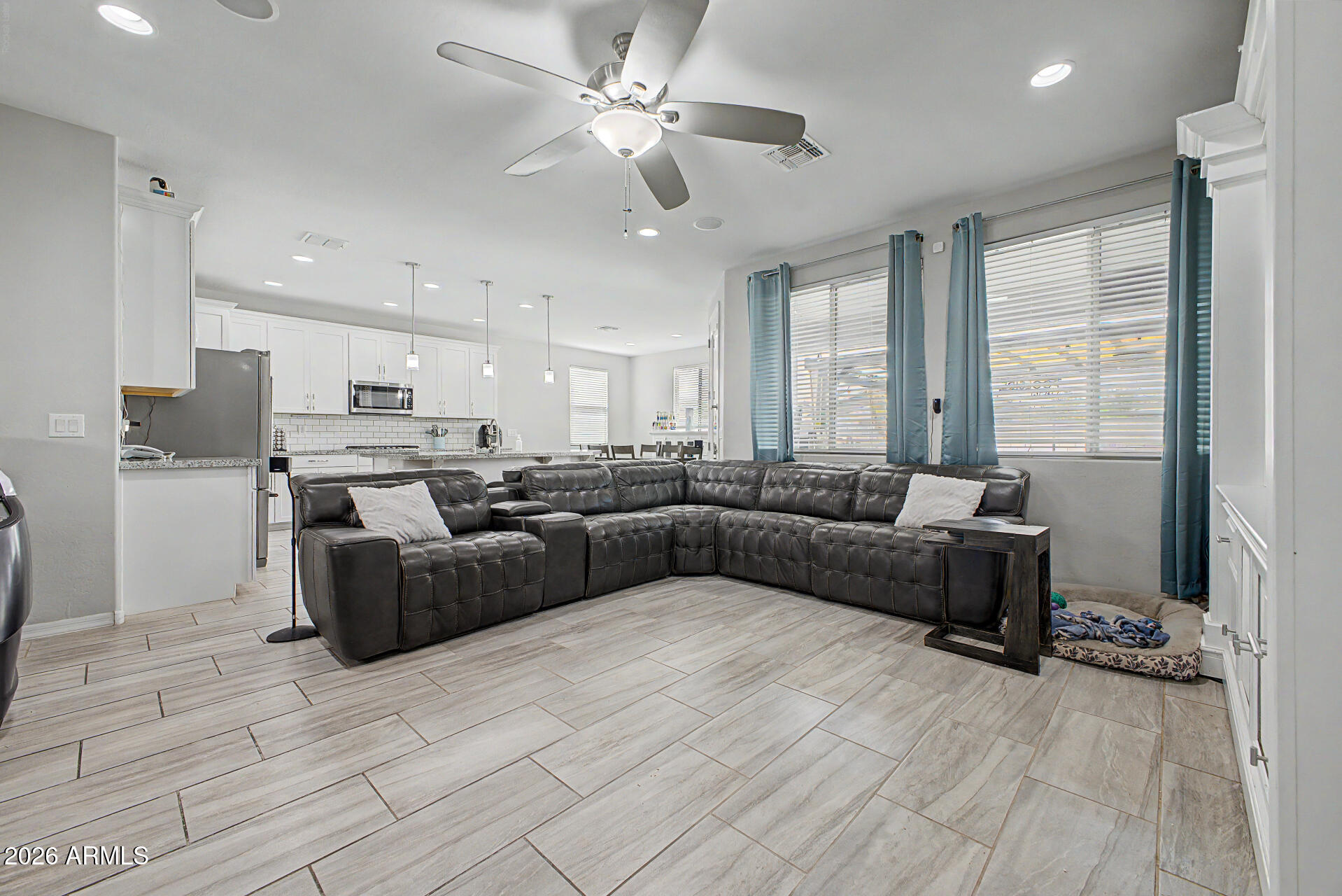 2000 W MADISEN MARIE Avenue