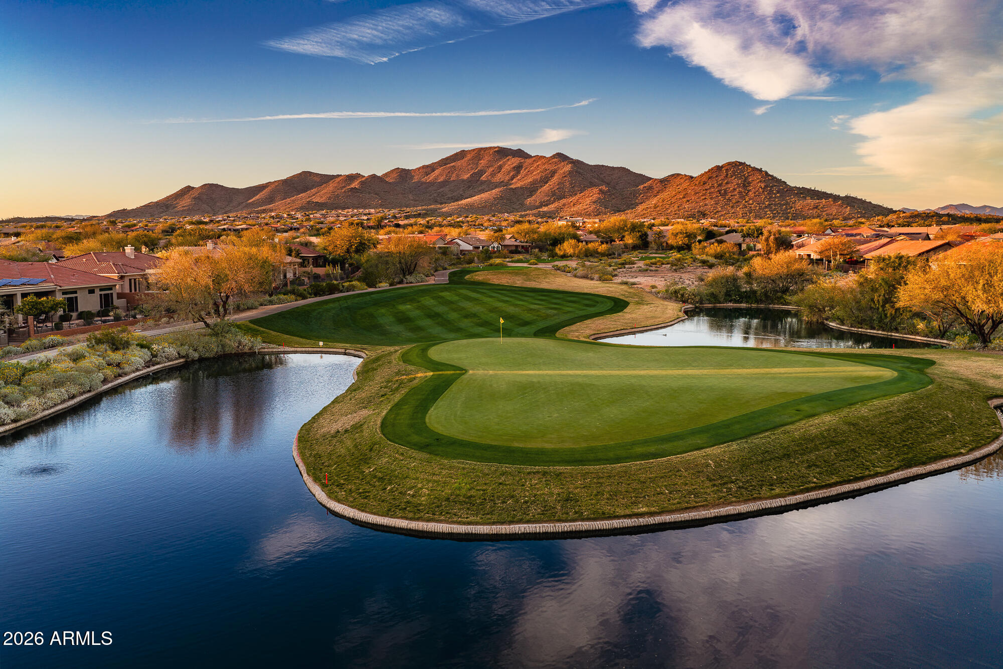 1529 W LAUREL GREENS Court