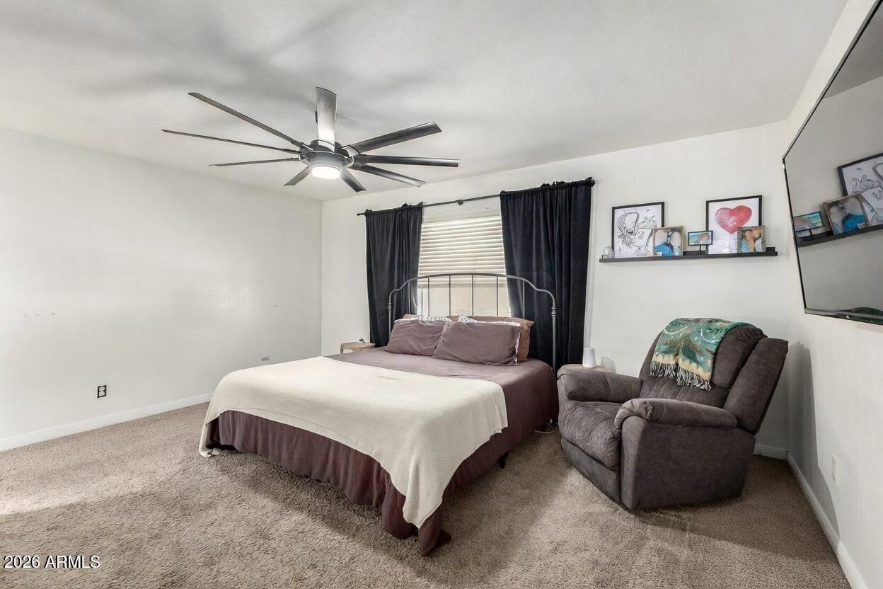 864 W KILAREA Avenue