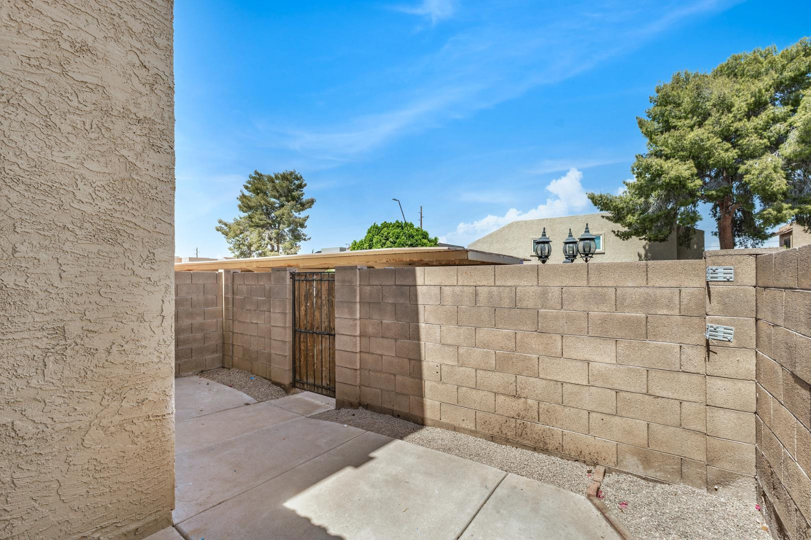 222 W Brown Road 104