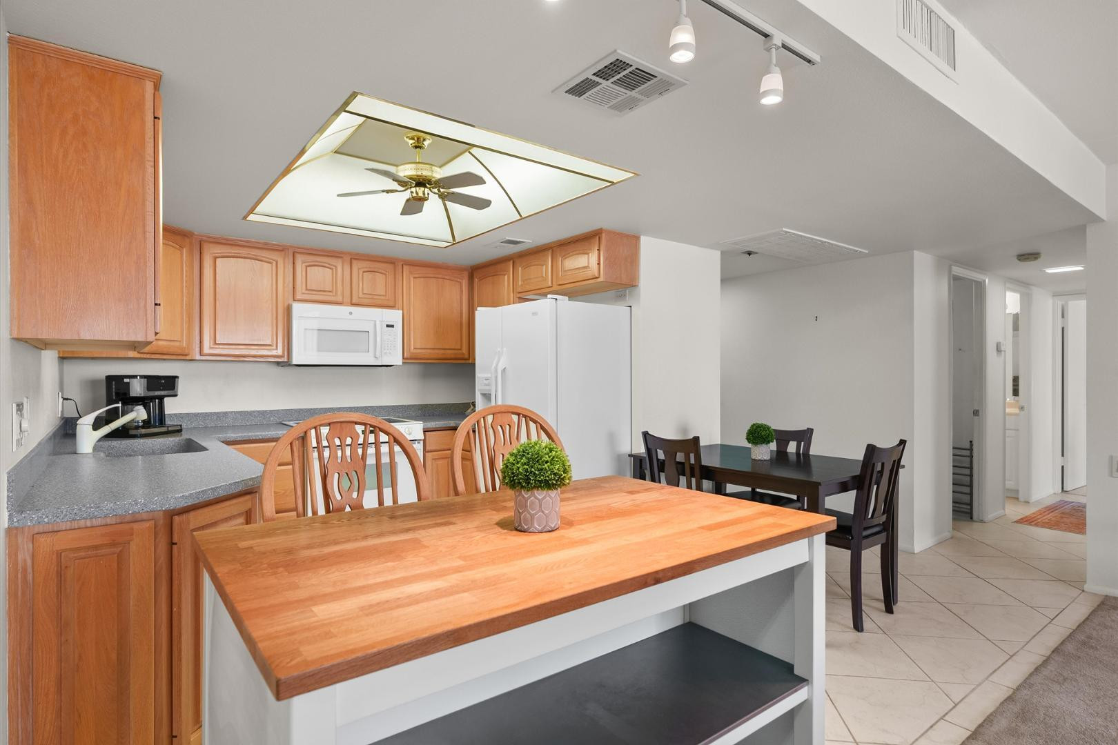 7910 E Camelback Road Unit 312