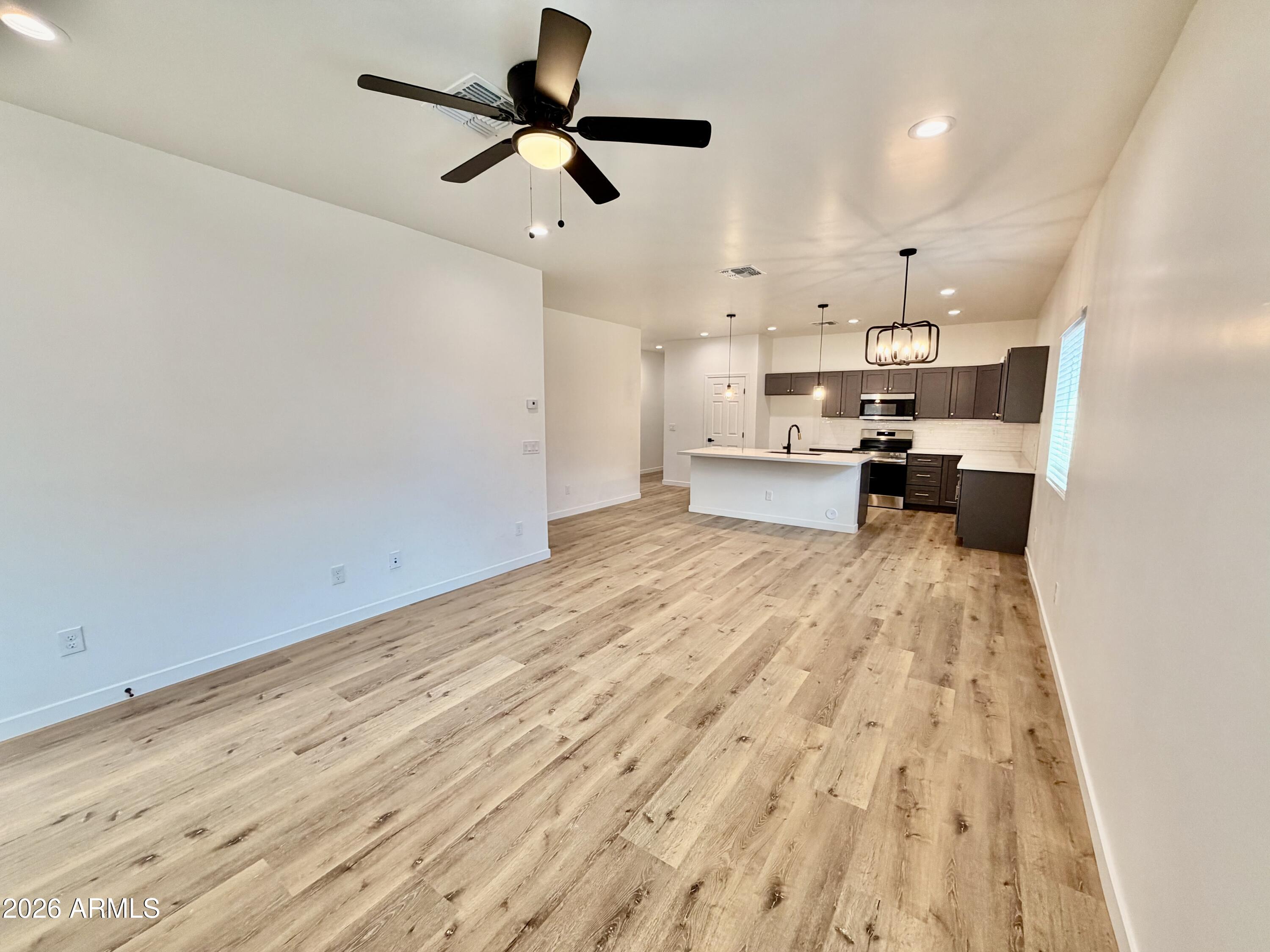 721 W OCOTILLO Street