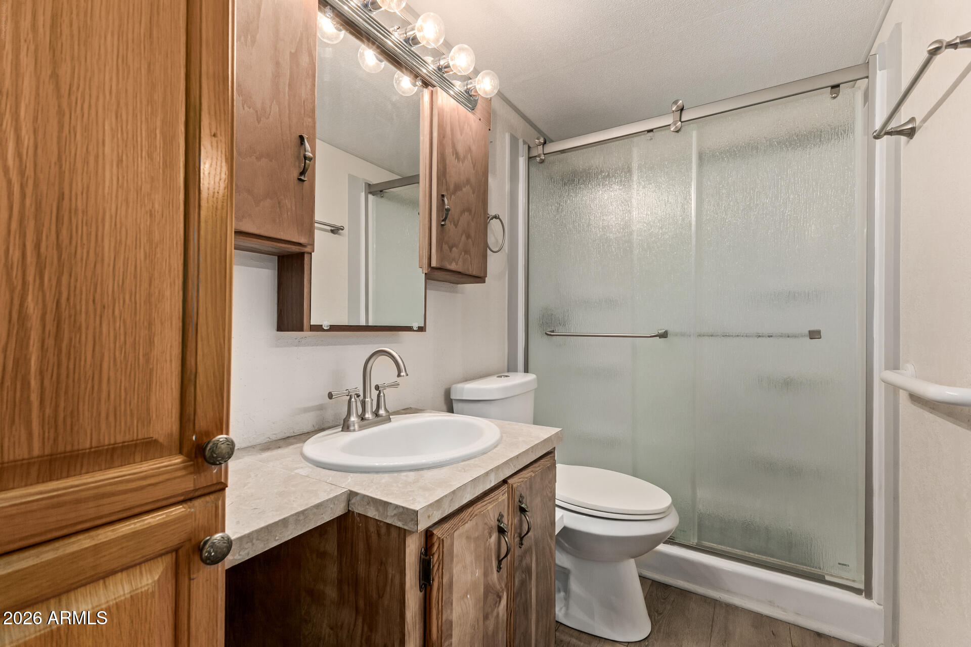 53 N MOUNTAIN Road 54