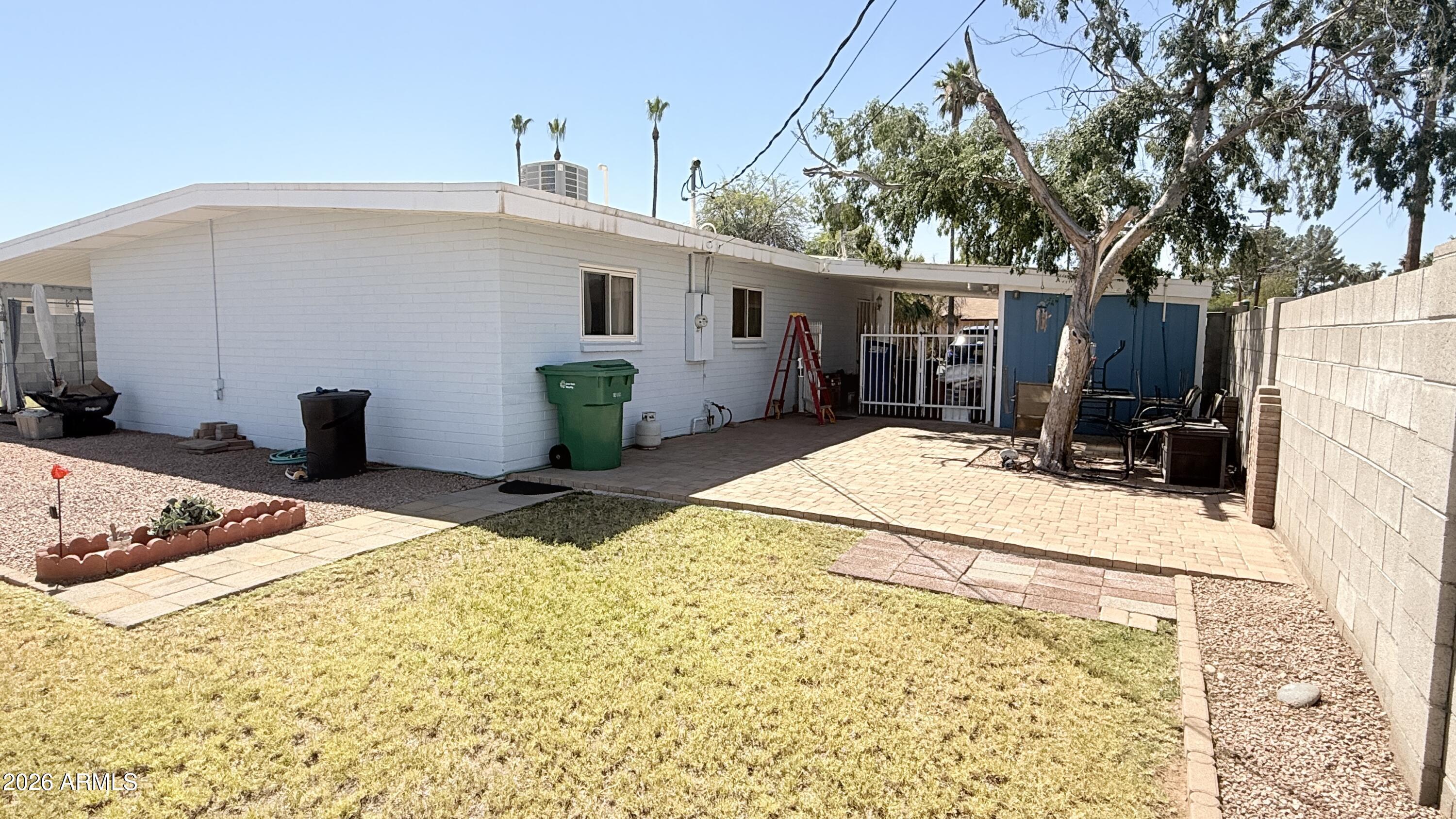 264 W HUNTER Street