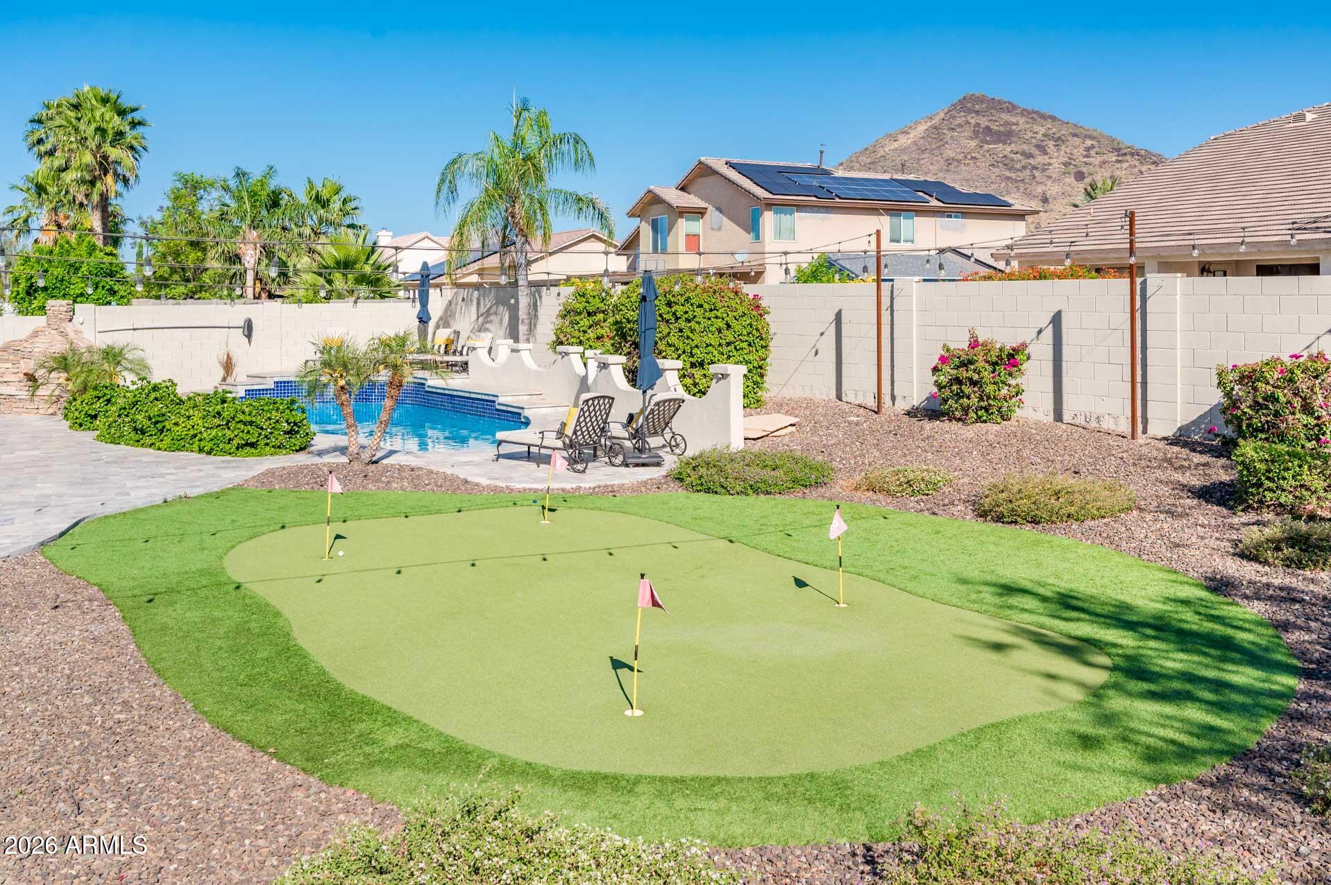 5322 W WHISPERING WIND Drive