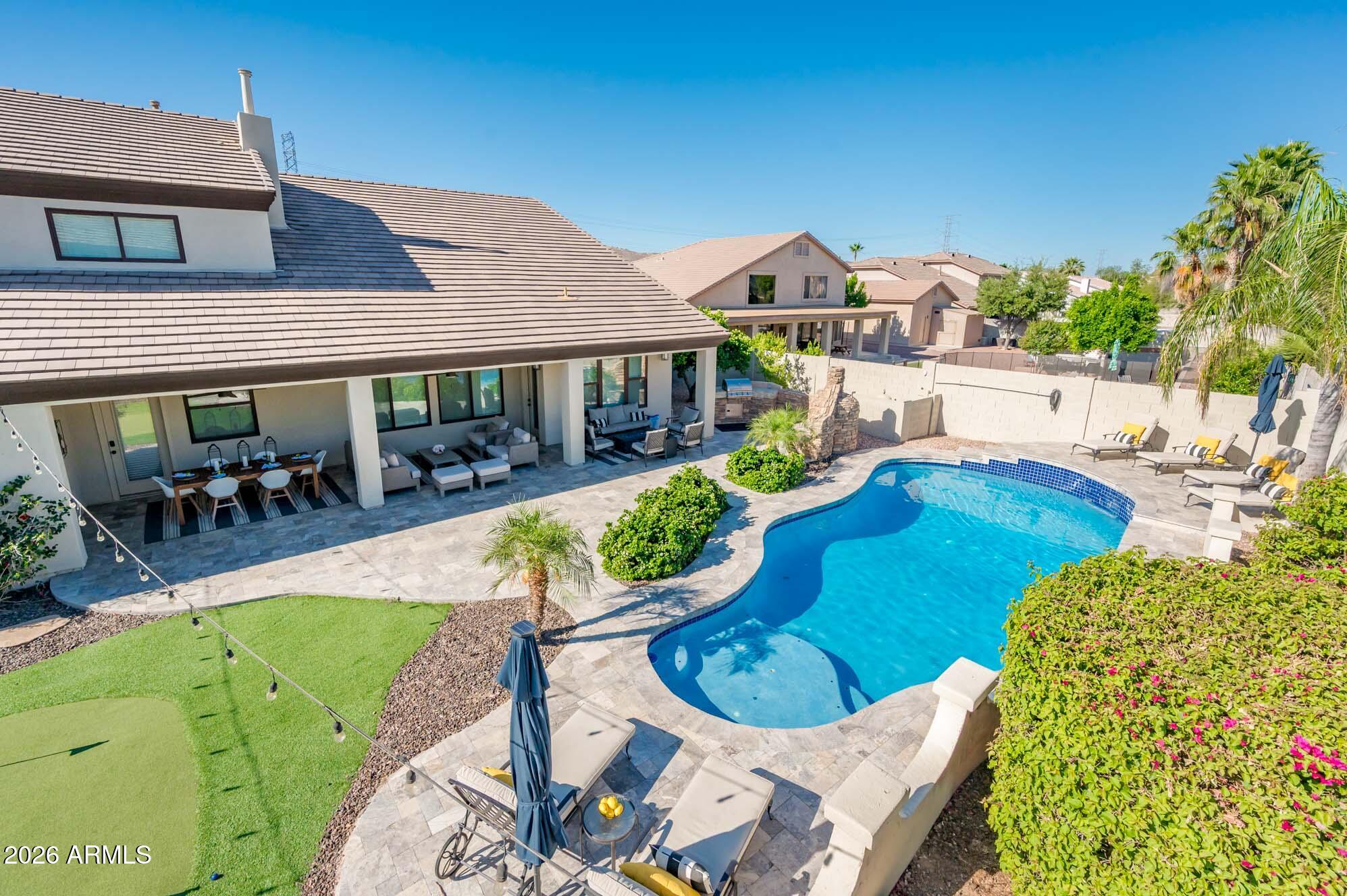 5322 W WHISPERING WIND Drive