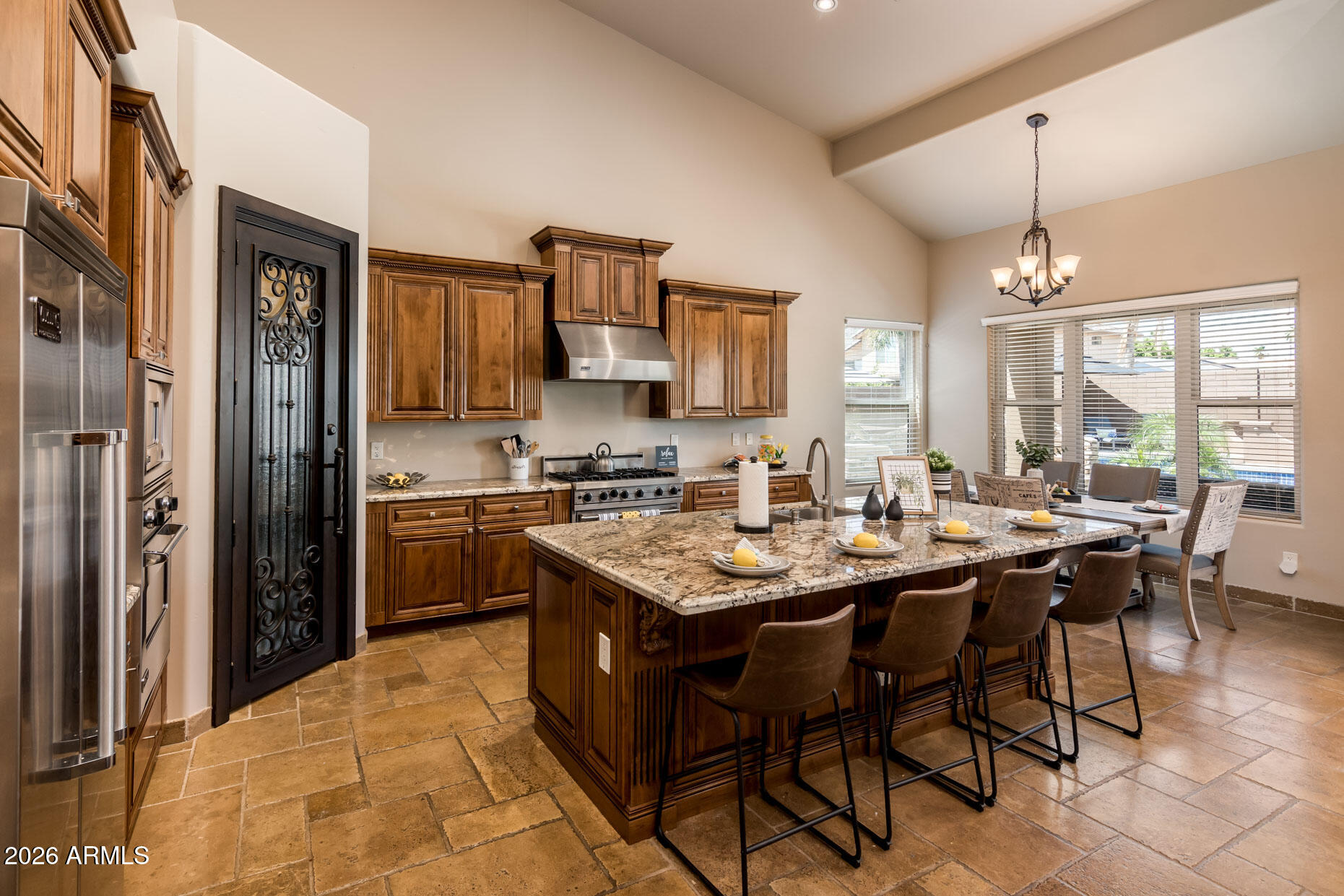 5322 W WHISPERING WIND Drive