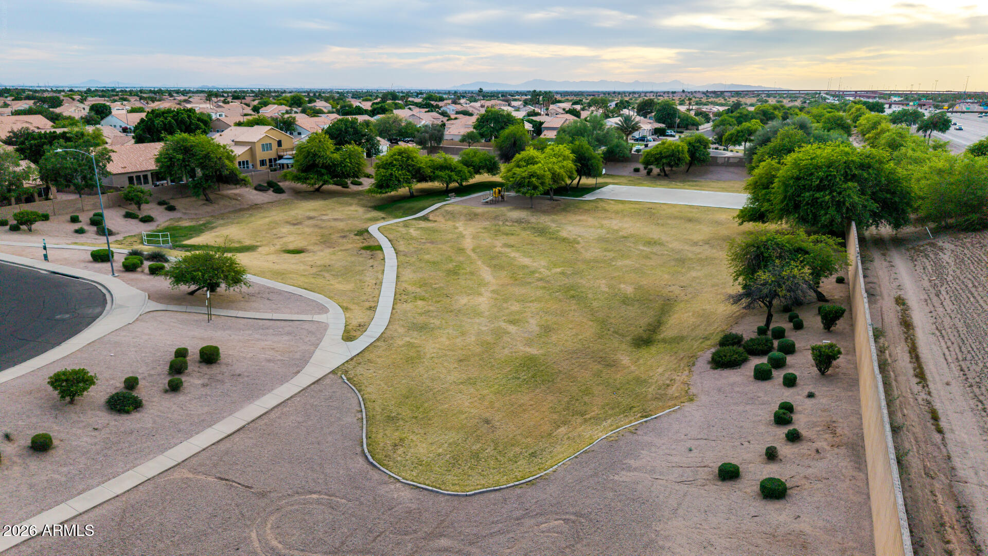 9545 E JUANITA Avenue