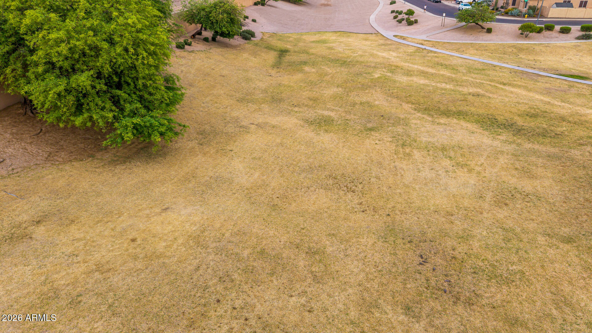 9545 E JUANITA Avenue