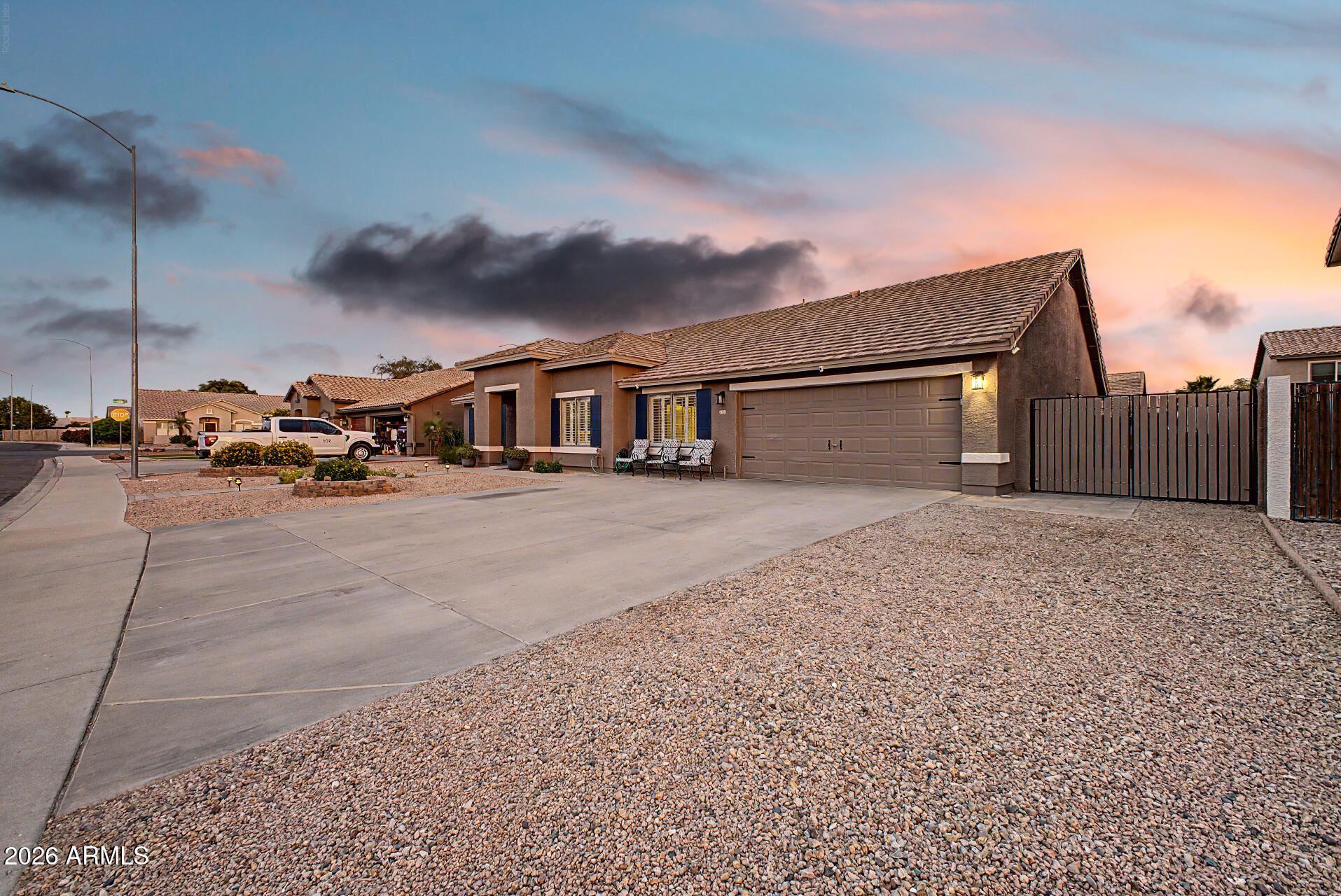 9545 E JUANITA Avenue