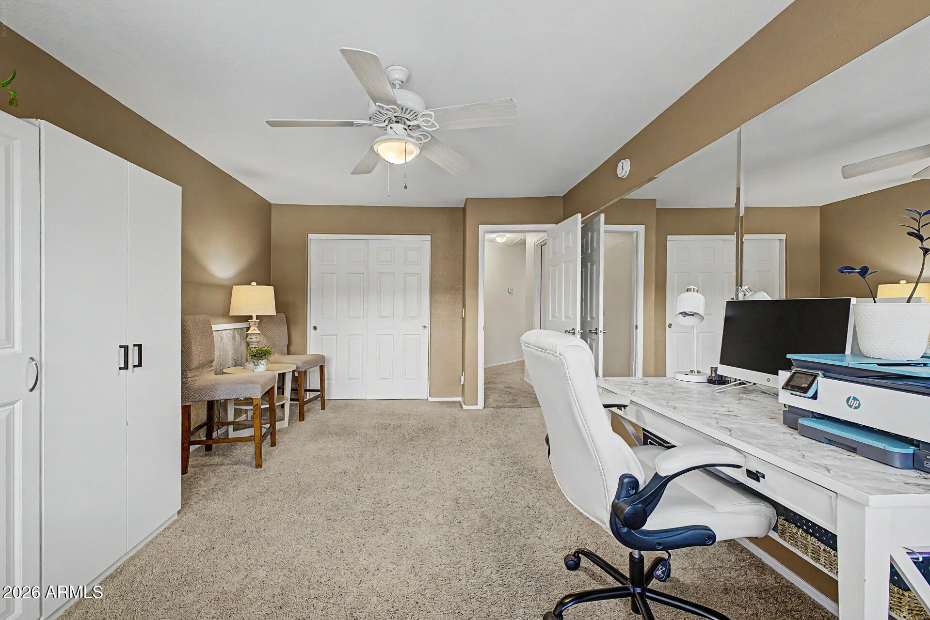 9545 E JUANITA Avenue