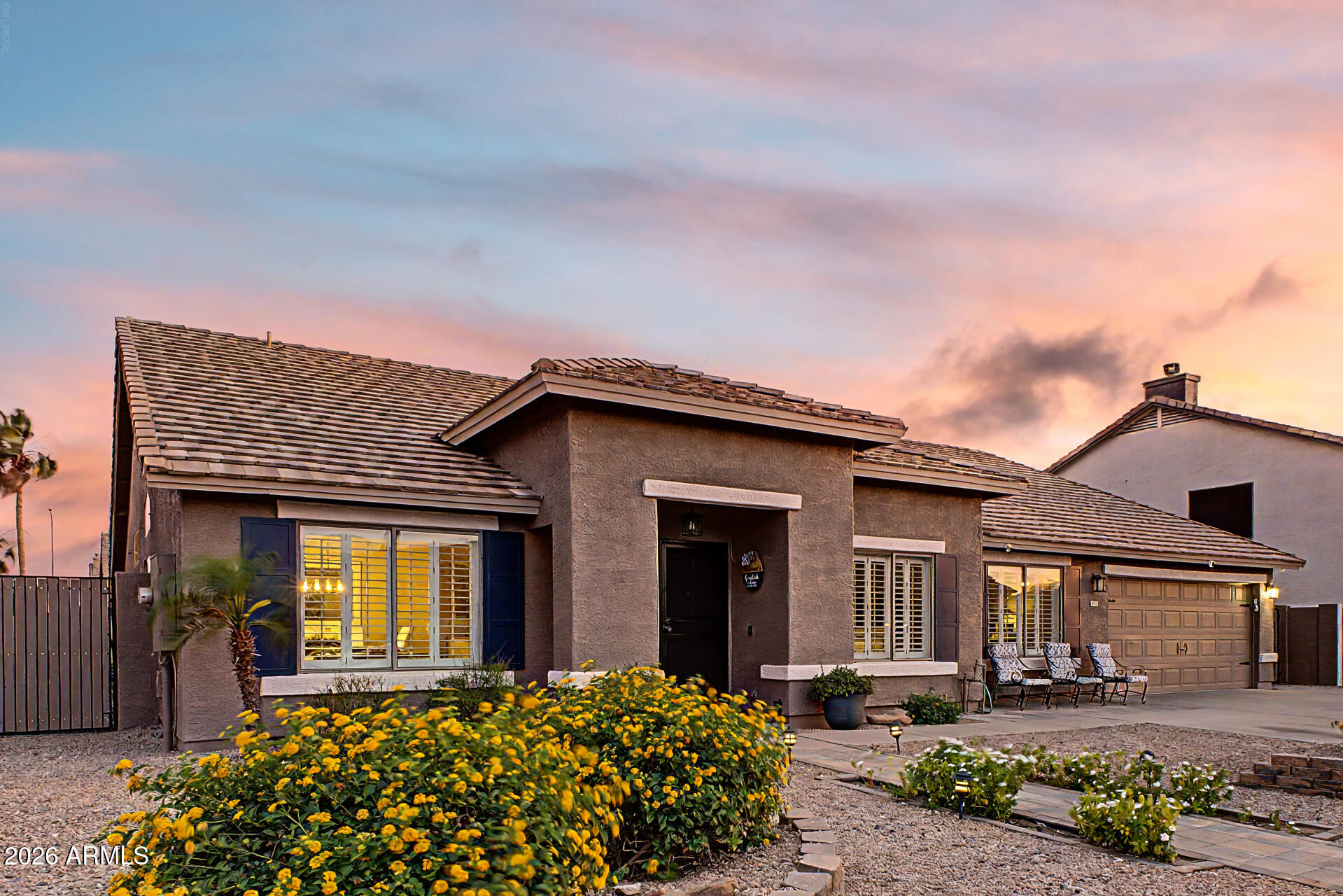 9545 E JUANITA Avenue