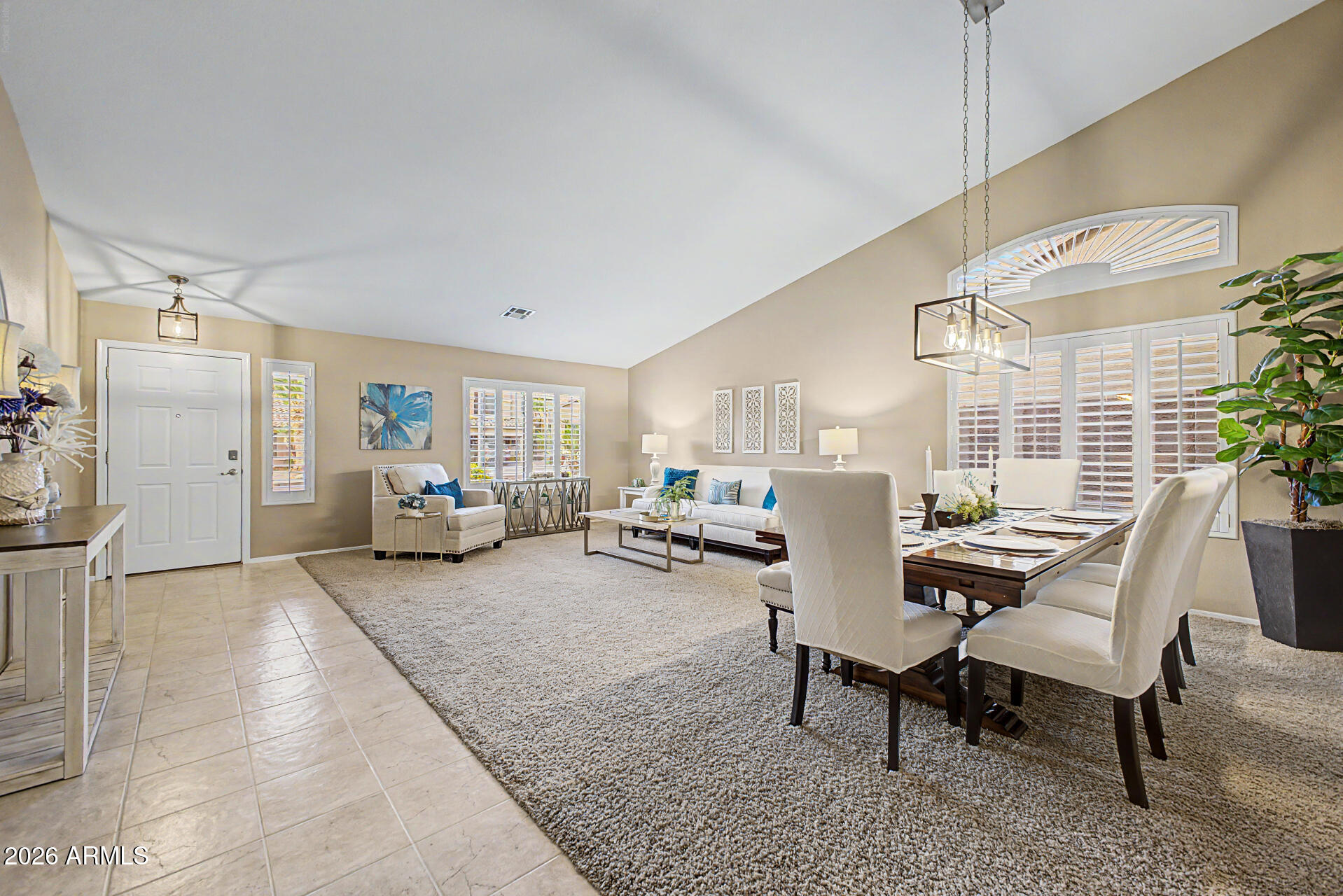 9545 E JUANITA Avenue