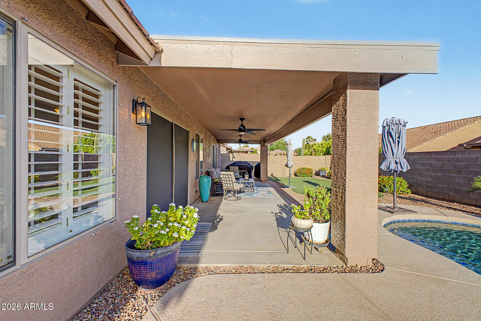 9545 E JUANITA Avenue