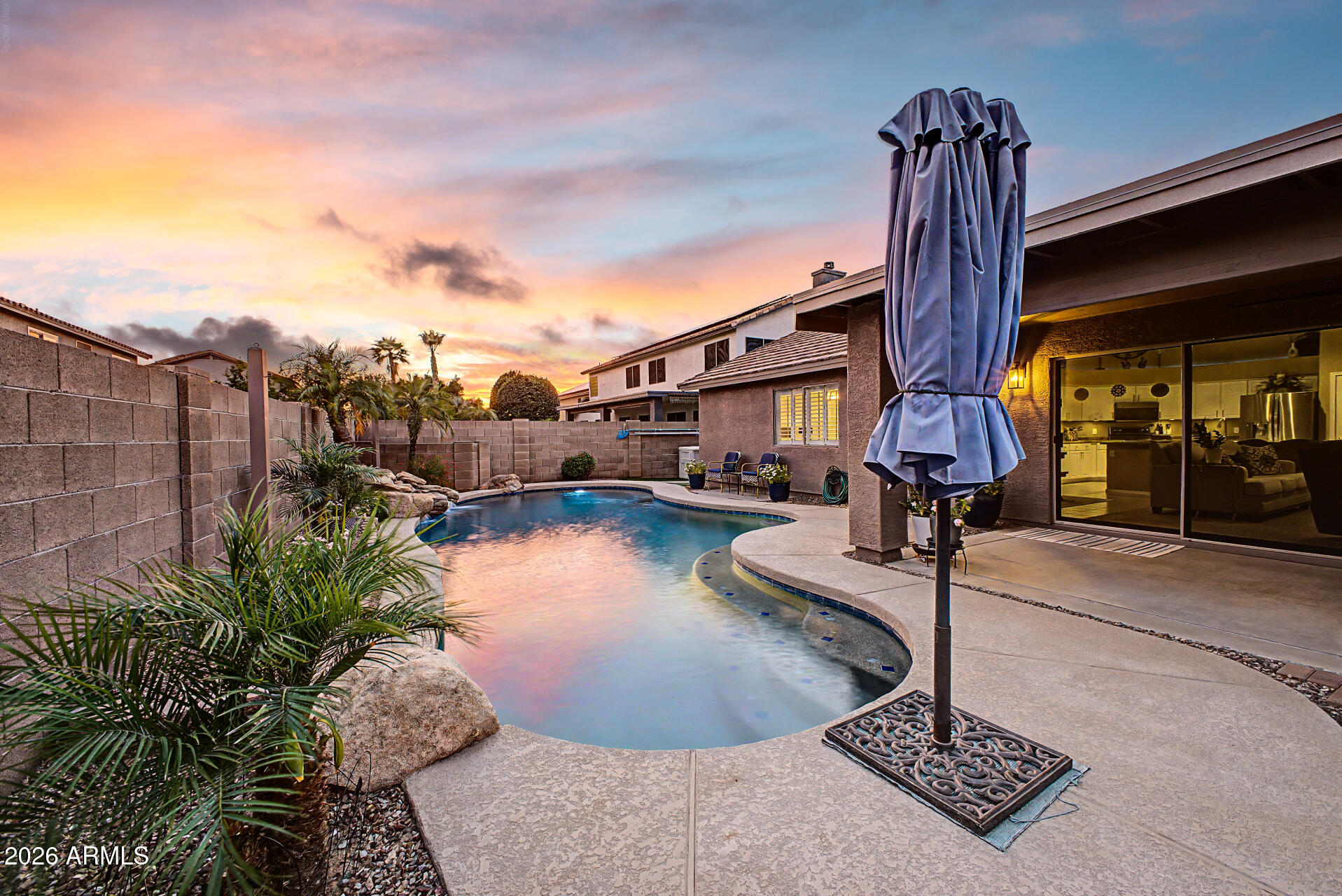 9545 E JUANITA Avenue