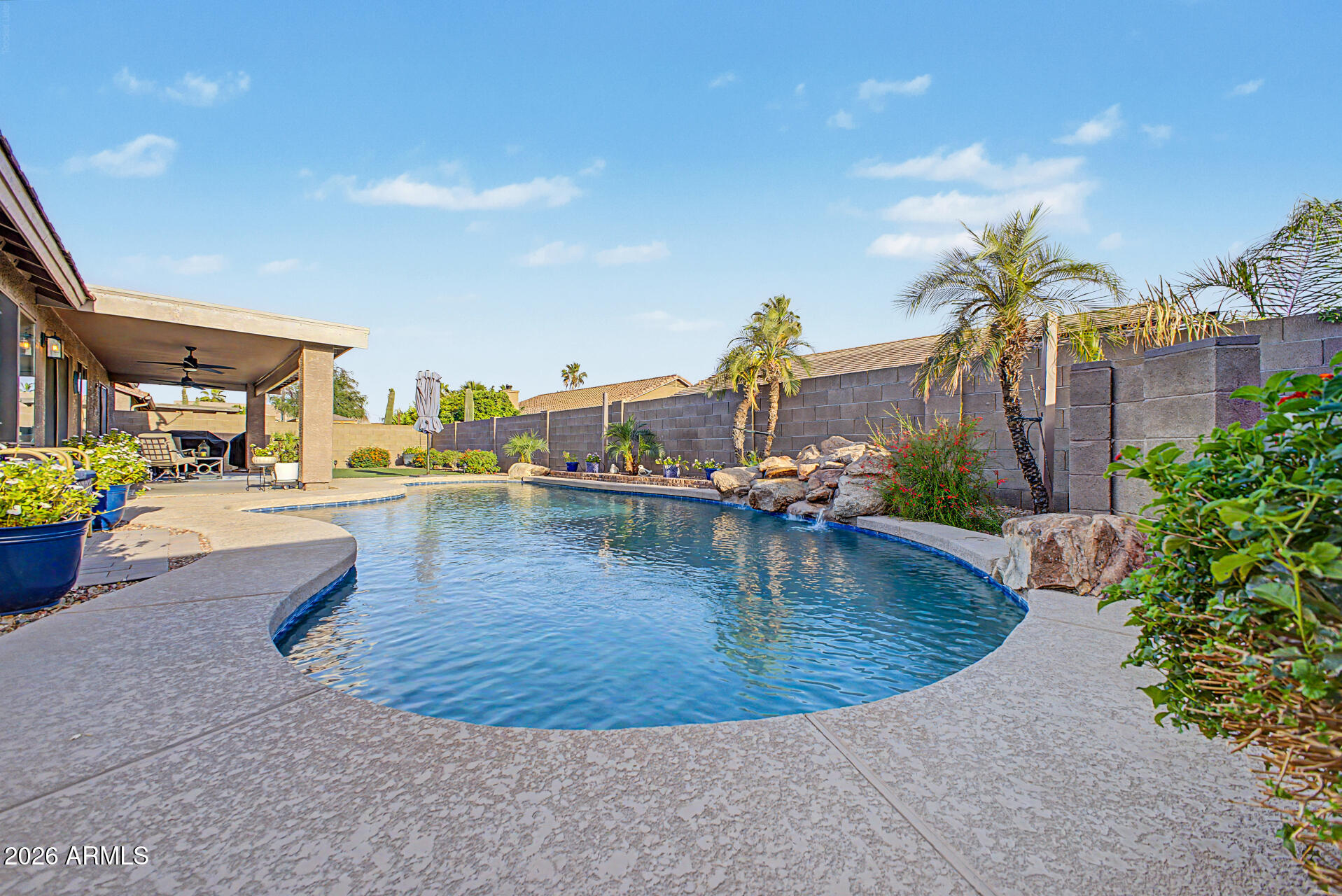 9545 E JUANITA Avenue