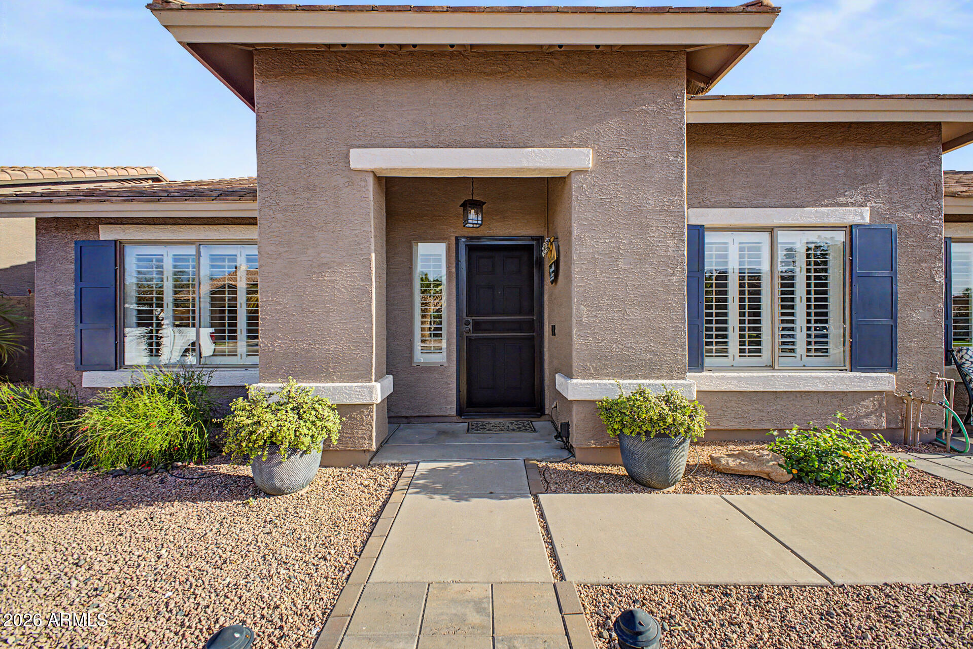 9545 E JUANITA Avenue