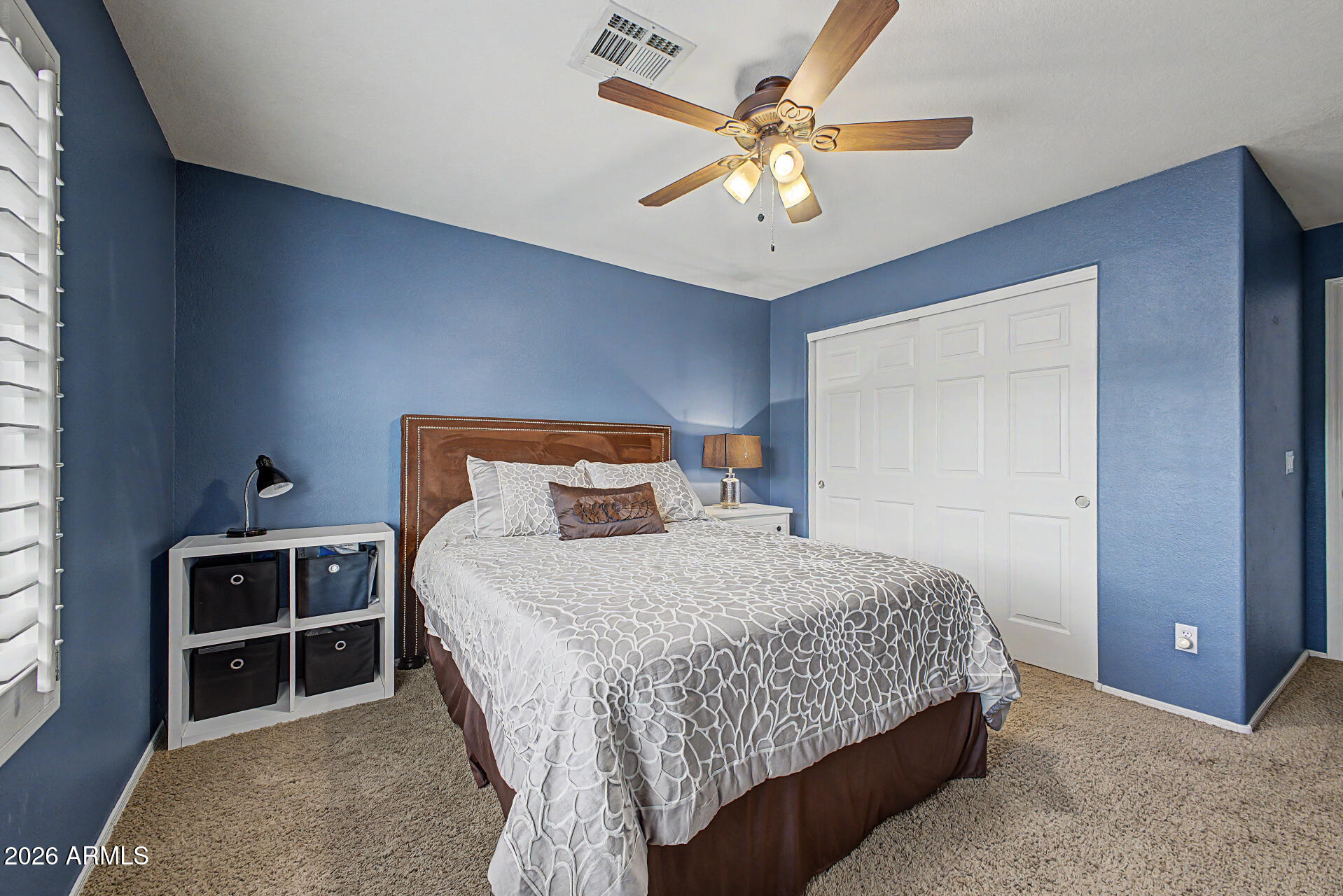 9545 E JUANITA Avenue