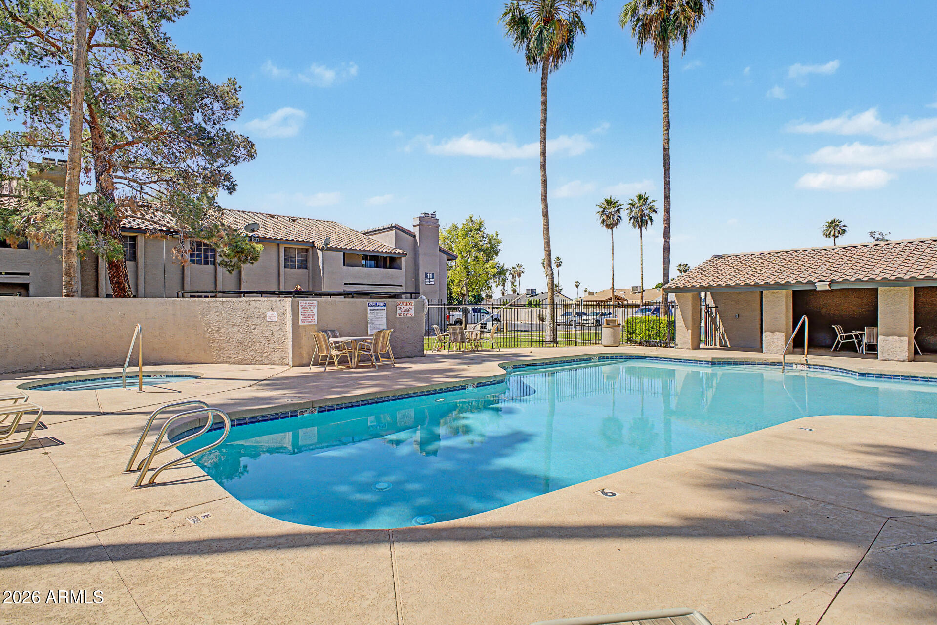 533 W GUADALUPE Road 1001