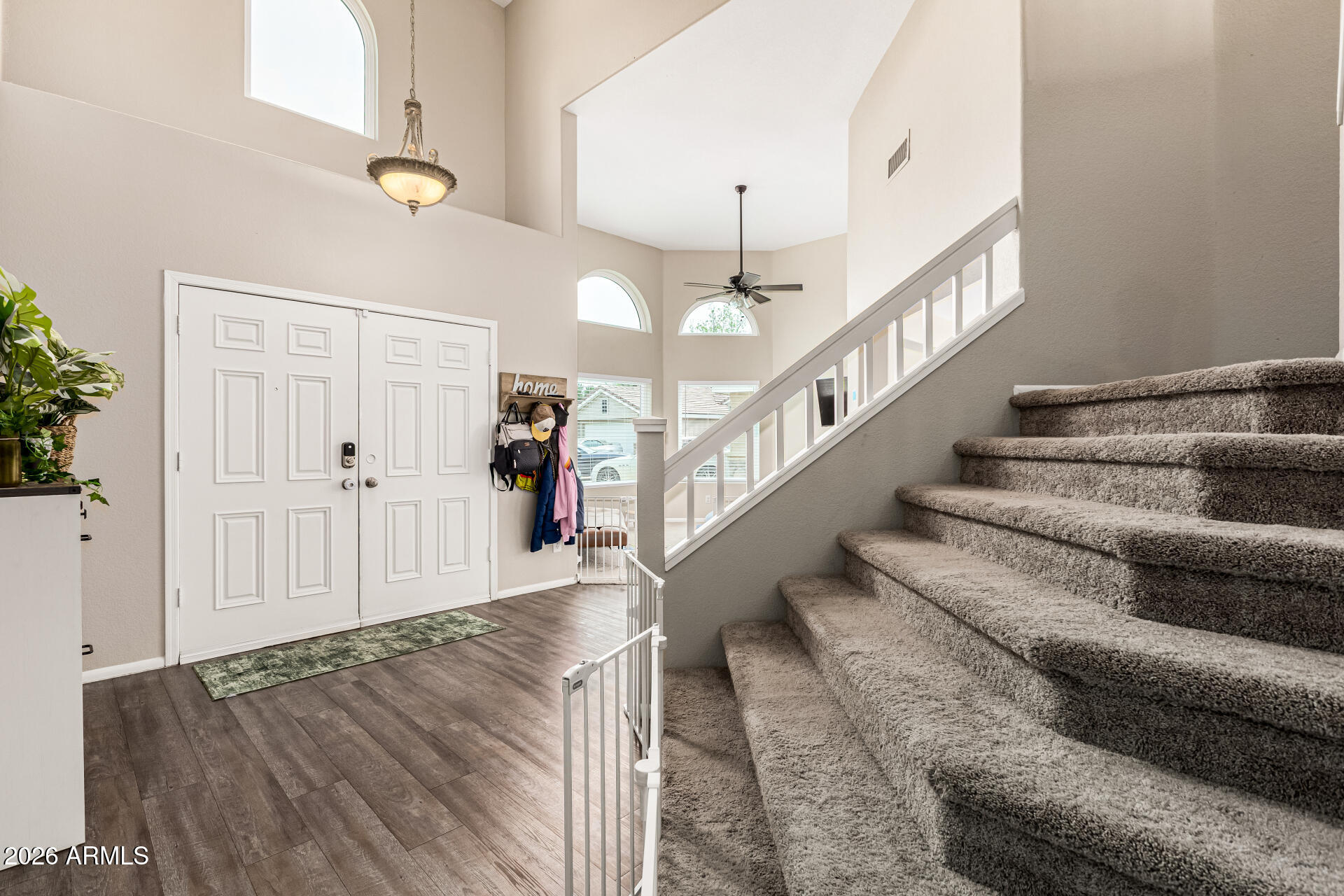 1114 N WHIPPLE Court