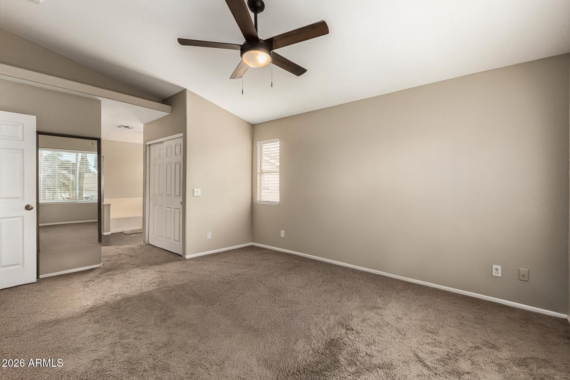 1114 N WHIPPLE Court