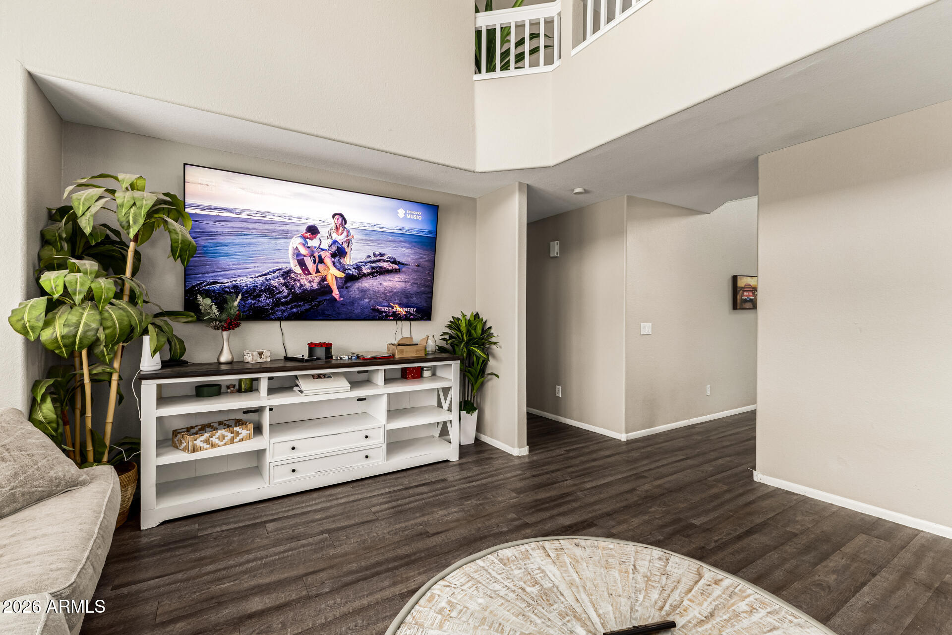 1114 N WHIPPLE Court