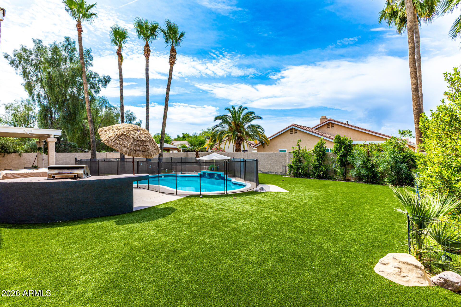 1114 N WHIPPLE Court