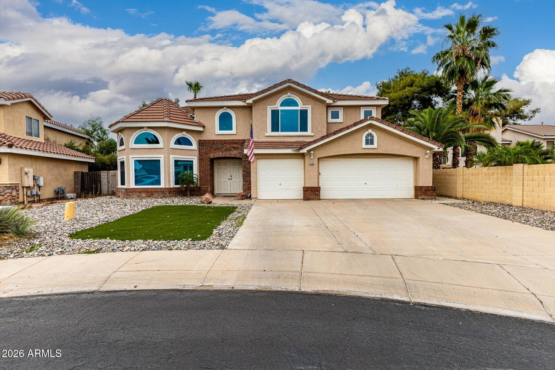 1114 N WHIPPLE Court