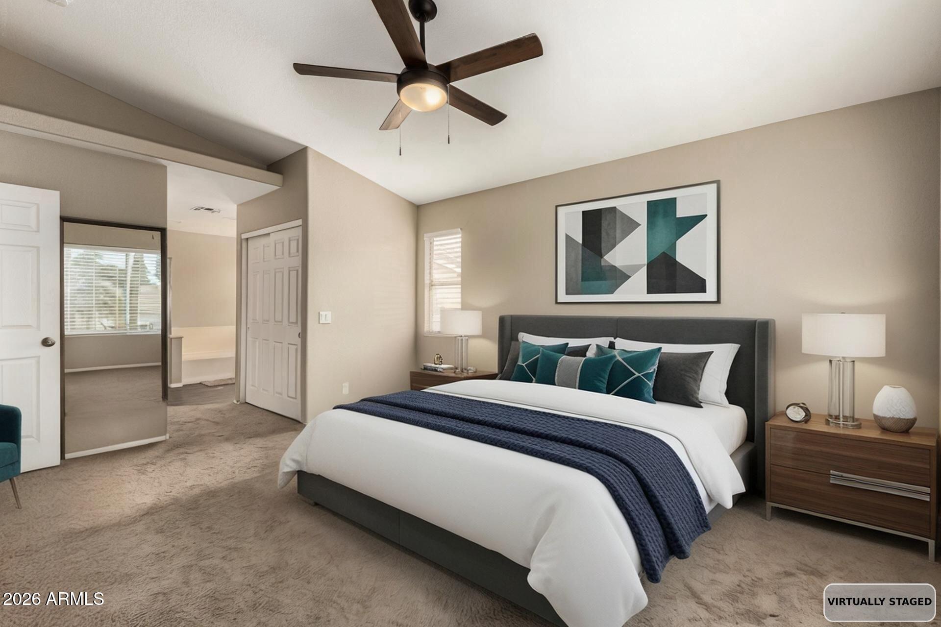 1114 N WHIPPLE Court