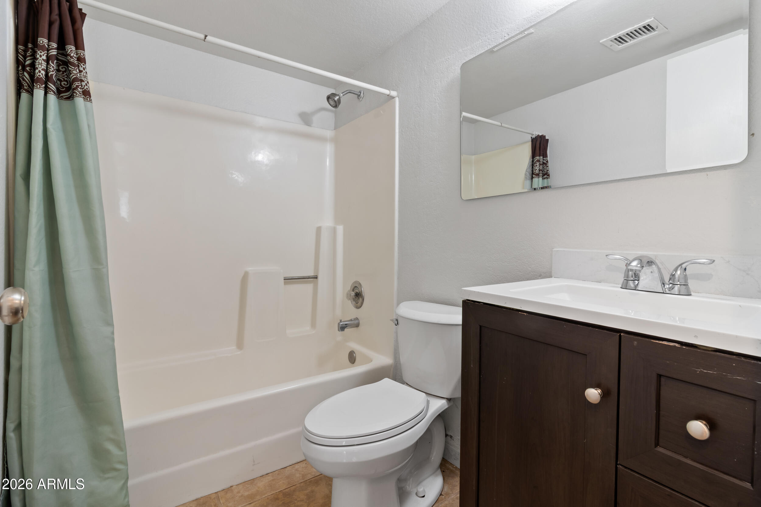 7130 W FLOWER Street