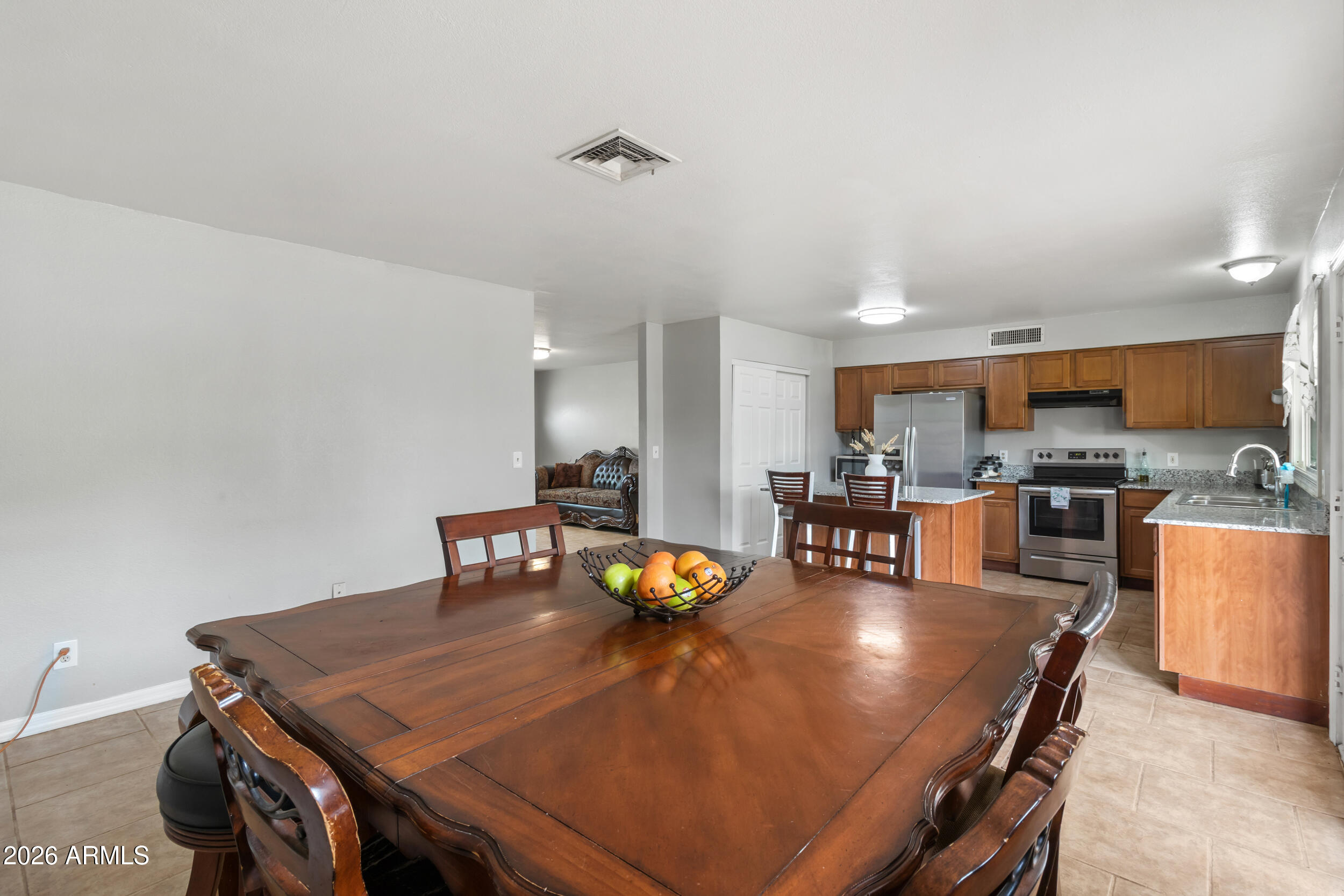 7130 W FLOWER Street