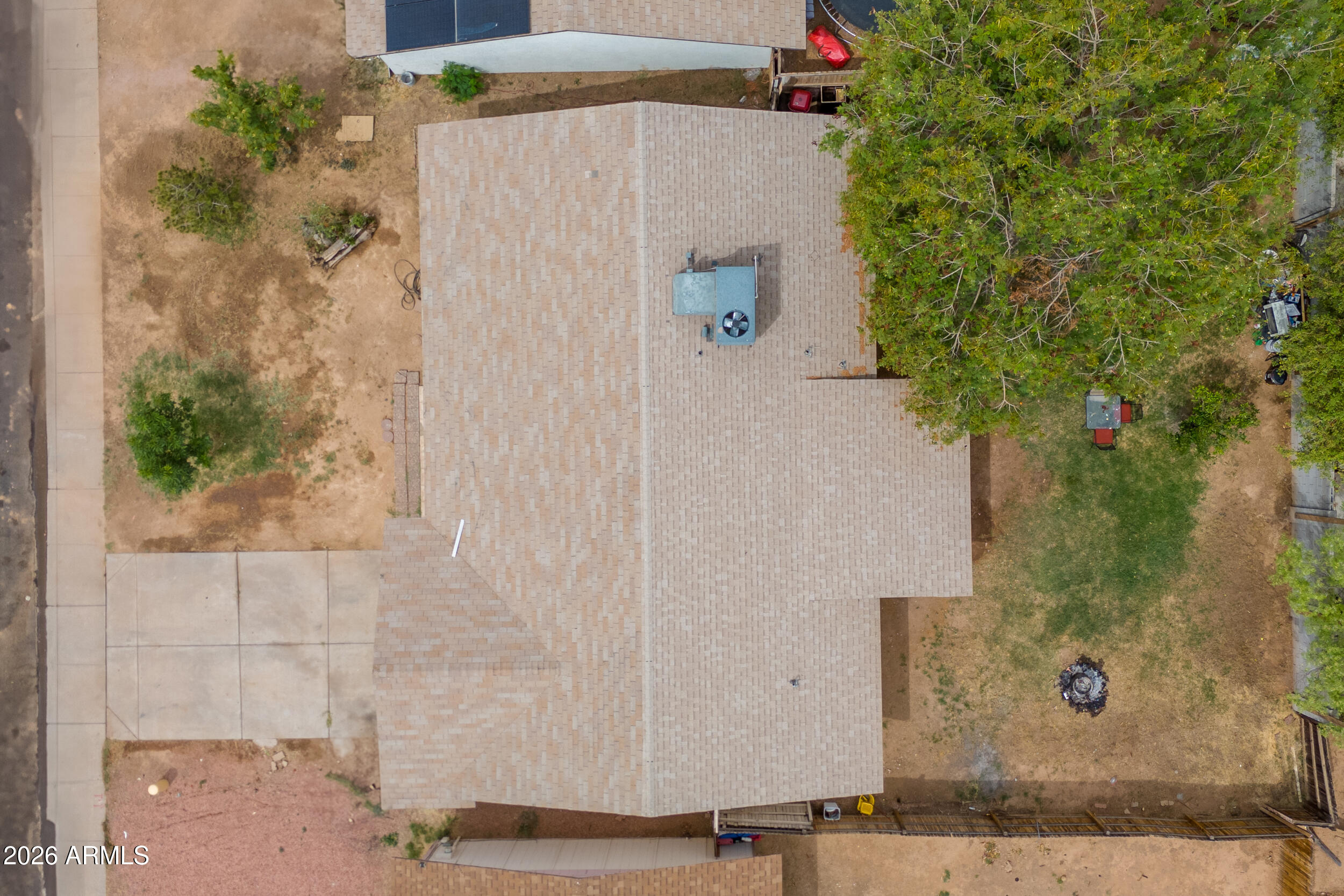 7130 W FLOWER Street