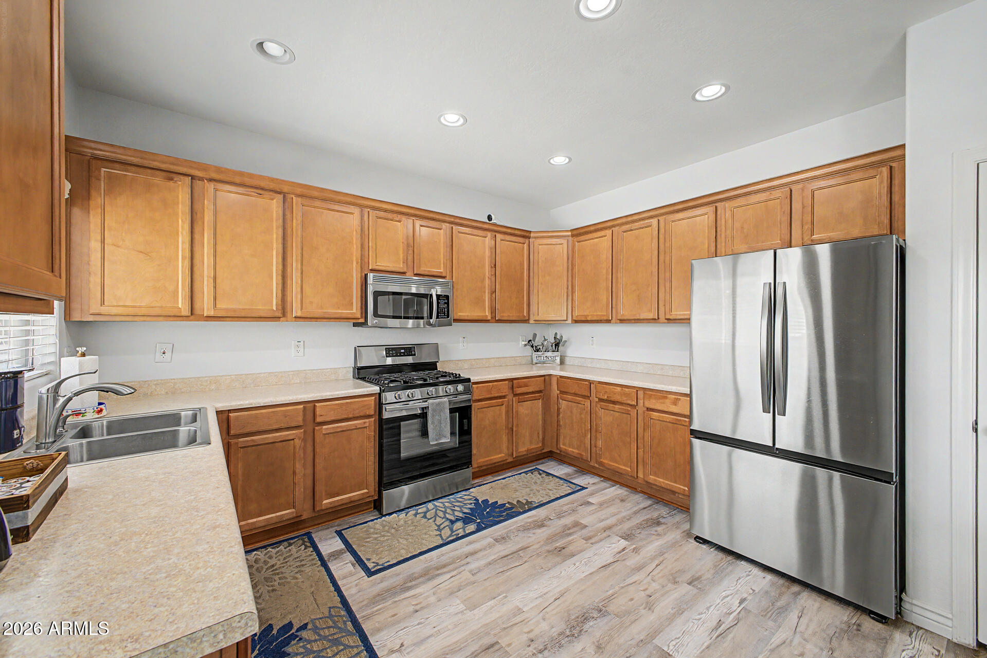 168 W STANLEY Avenue