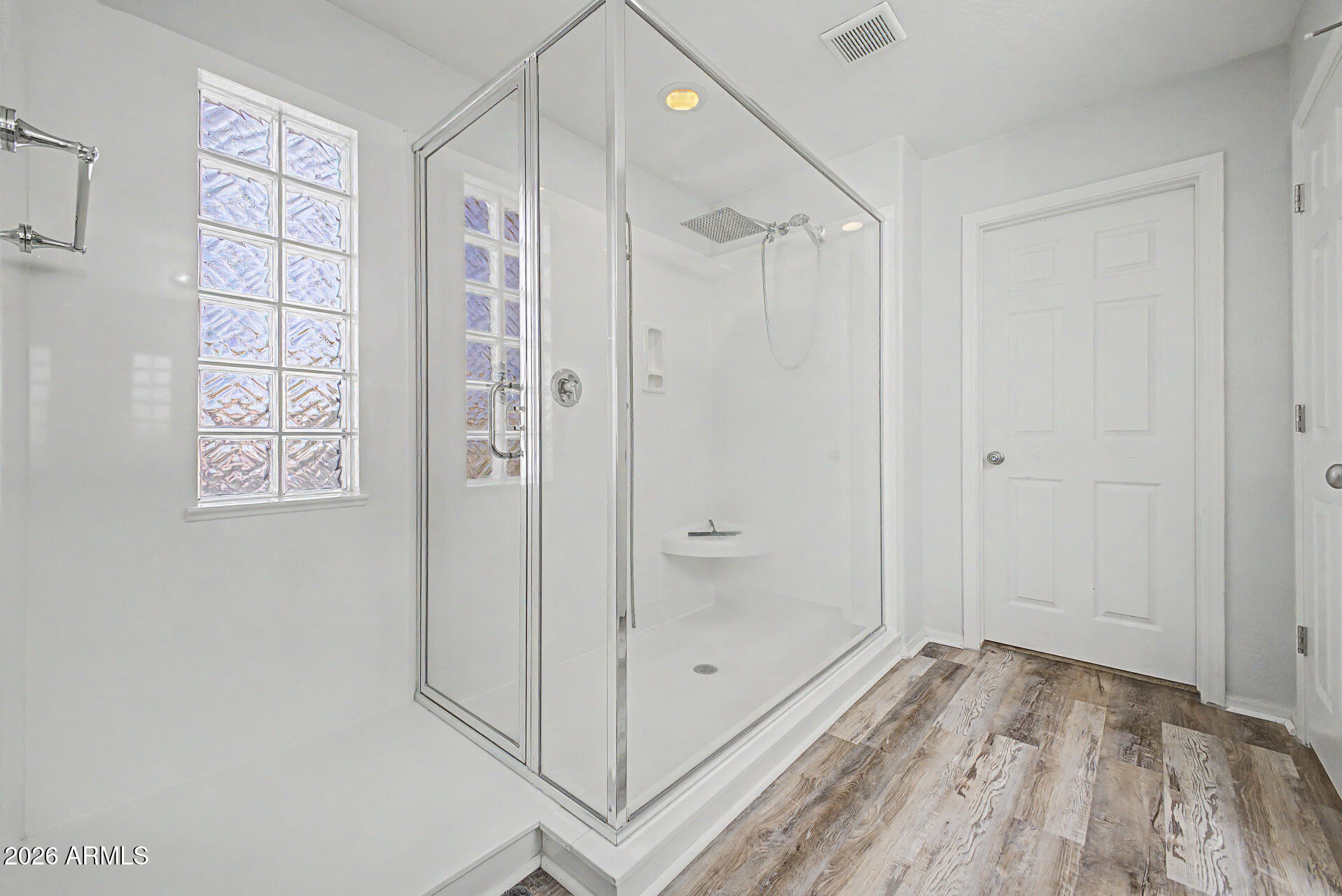 168 W STANLEY Avenue