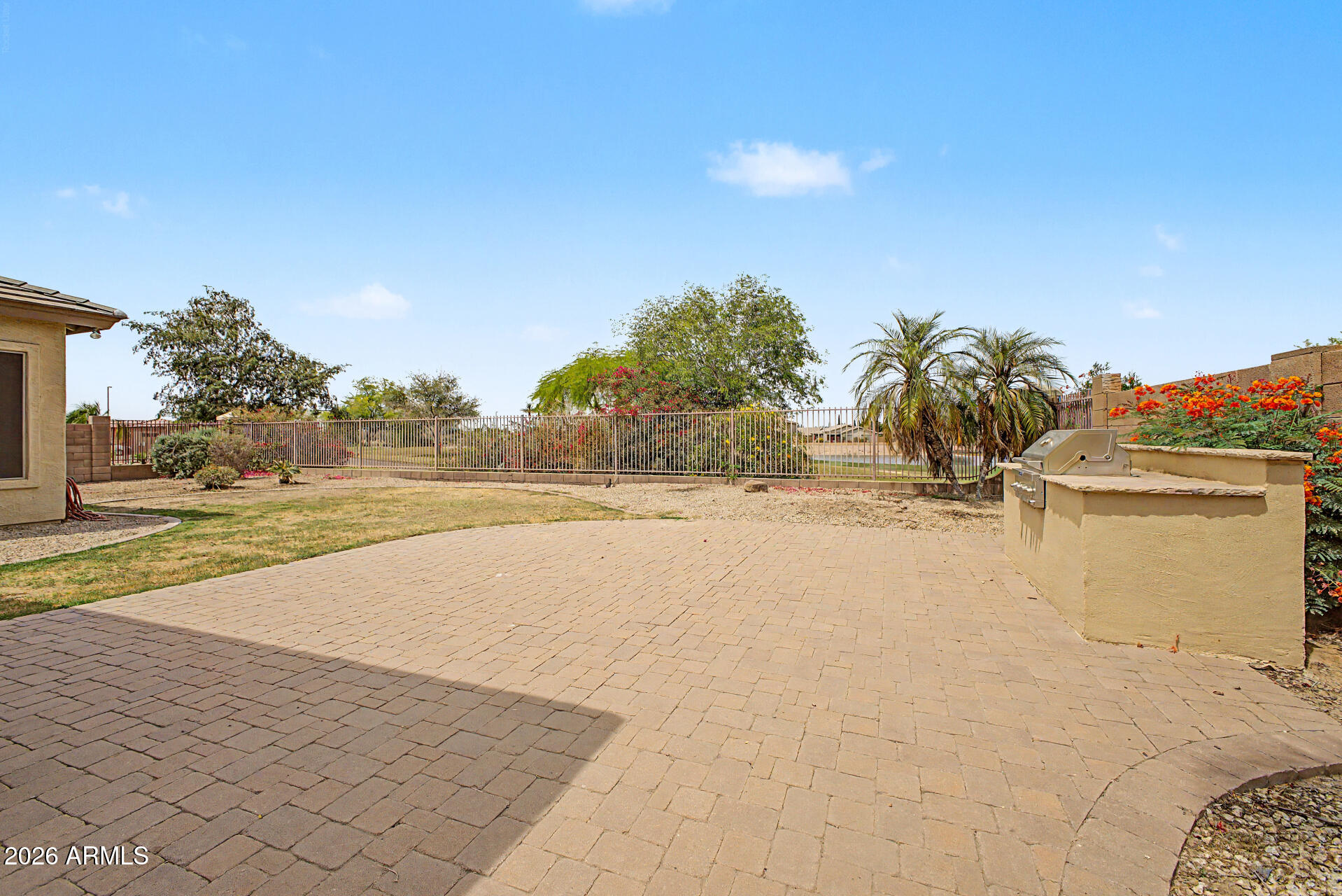 6720 S CRESTVIEW Drive