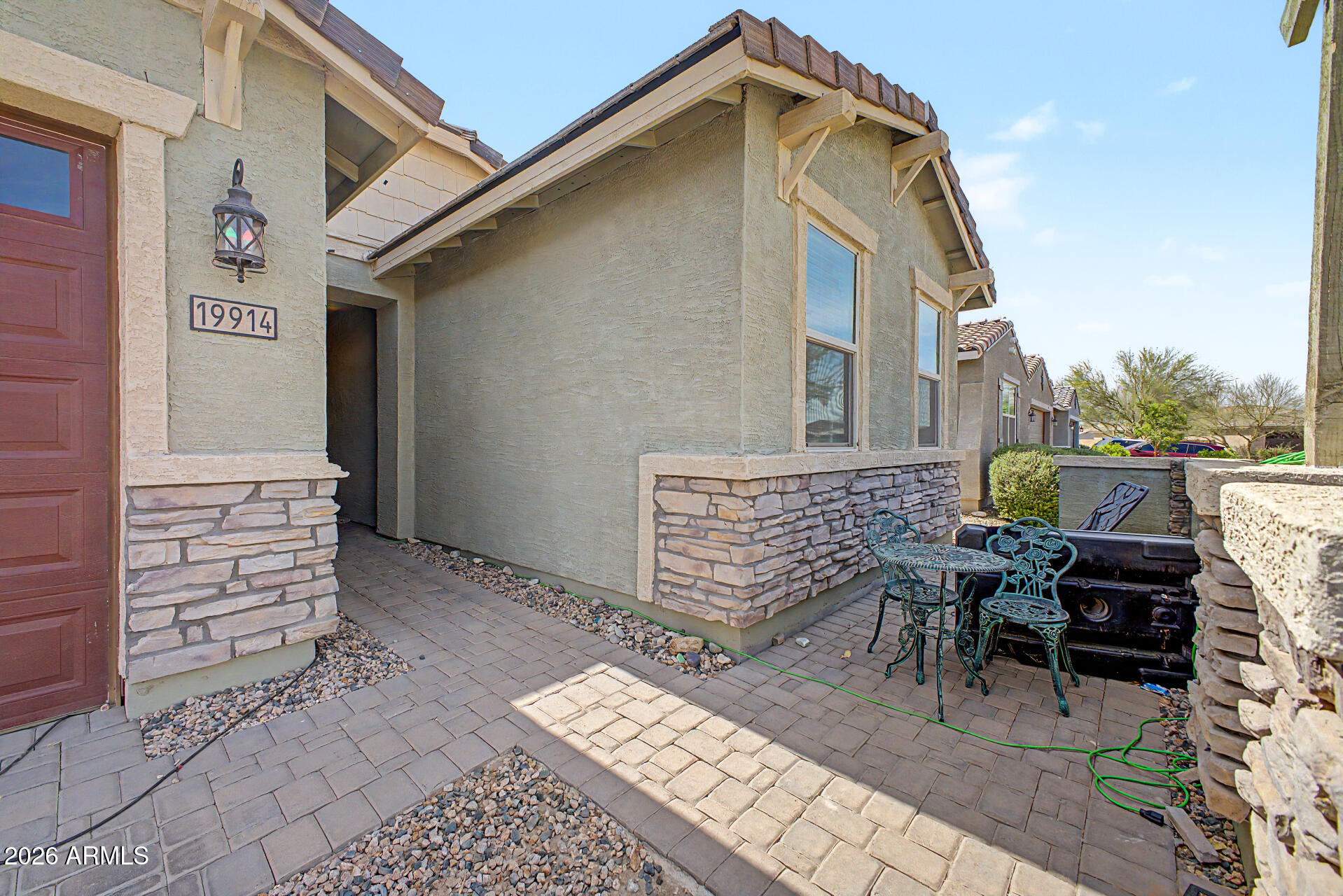 19914 N LAUREN Road