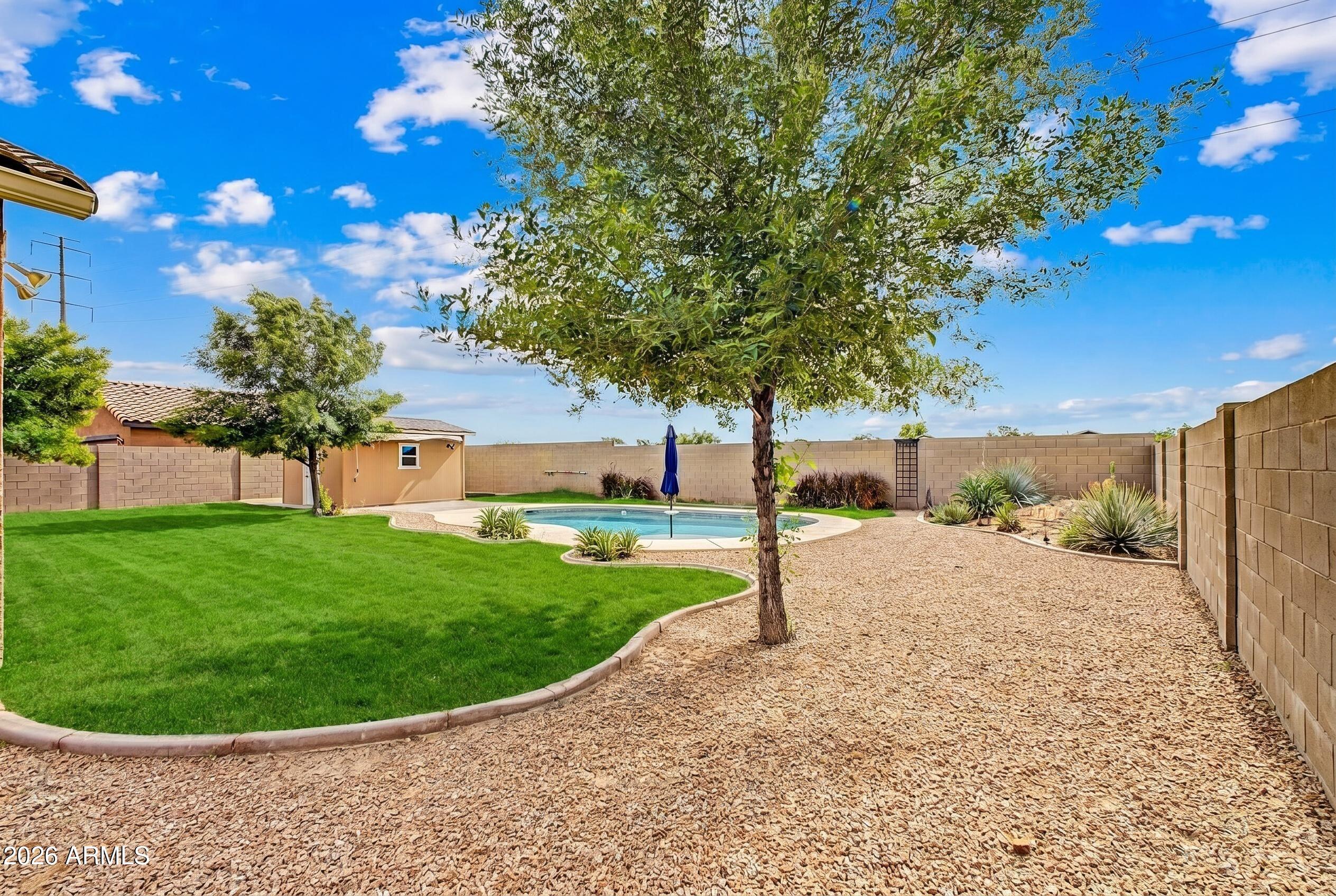 20202 N LAUREN Road