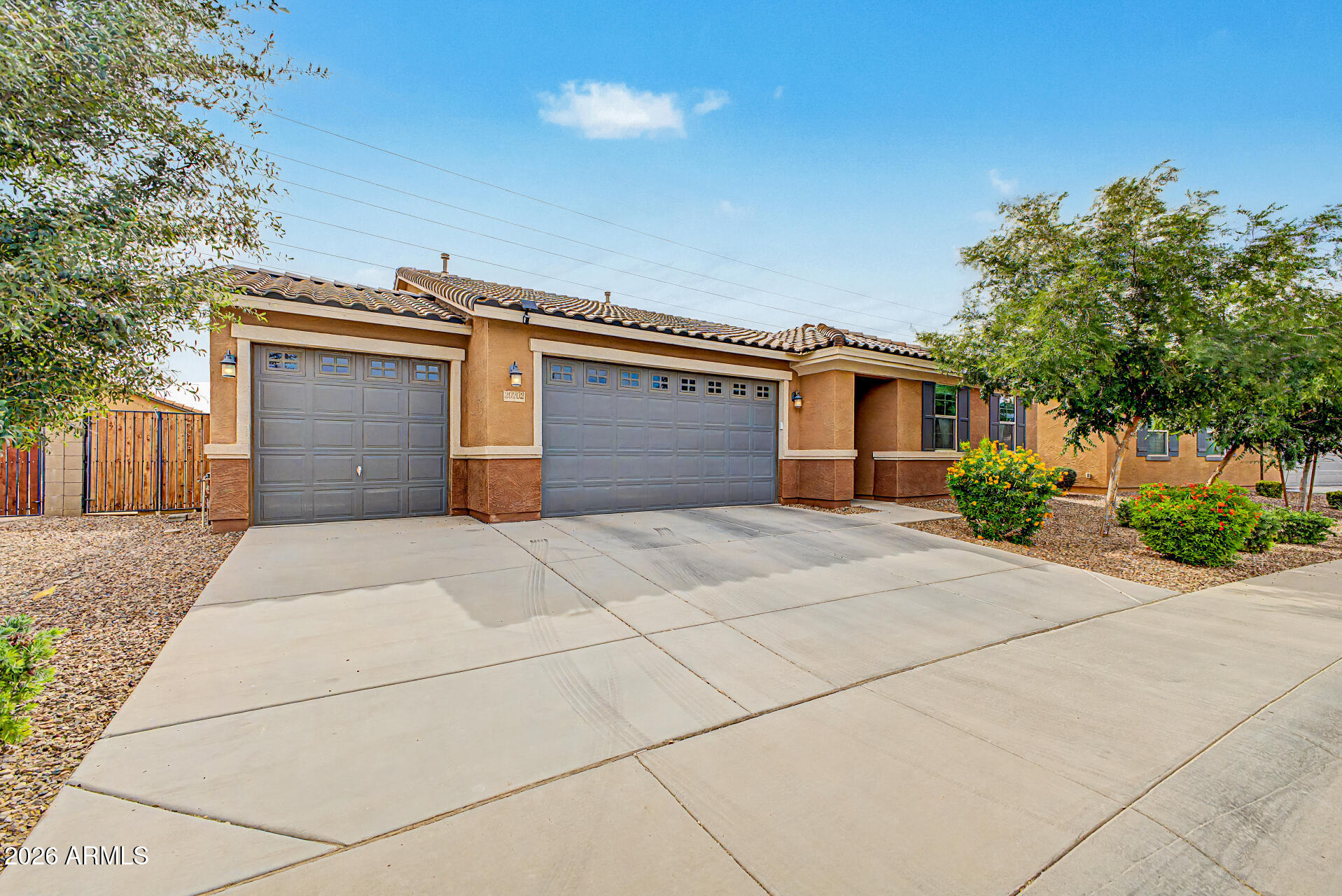 20202 N LAUREN Road