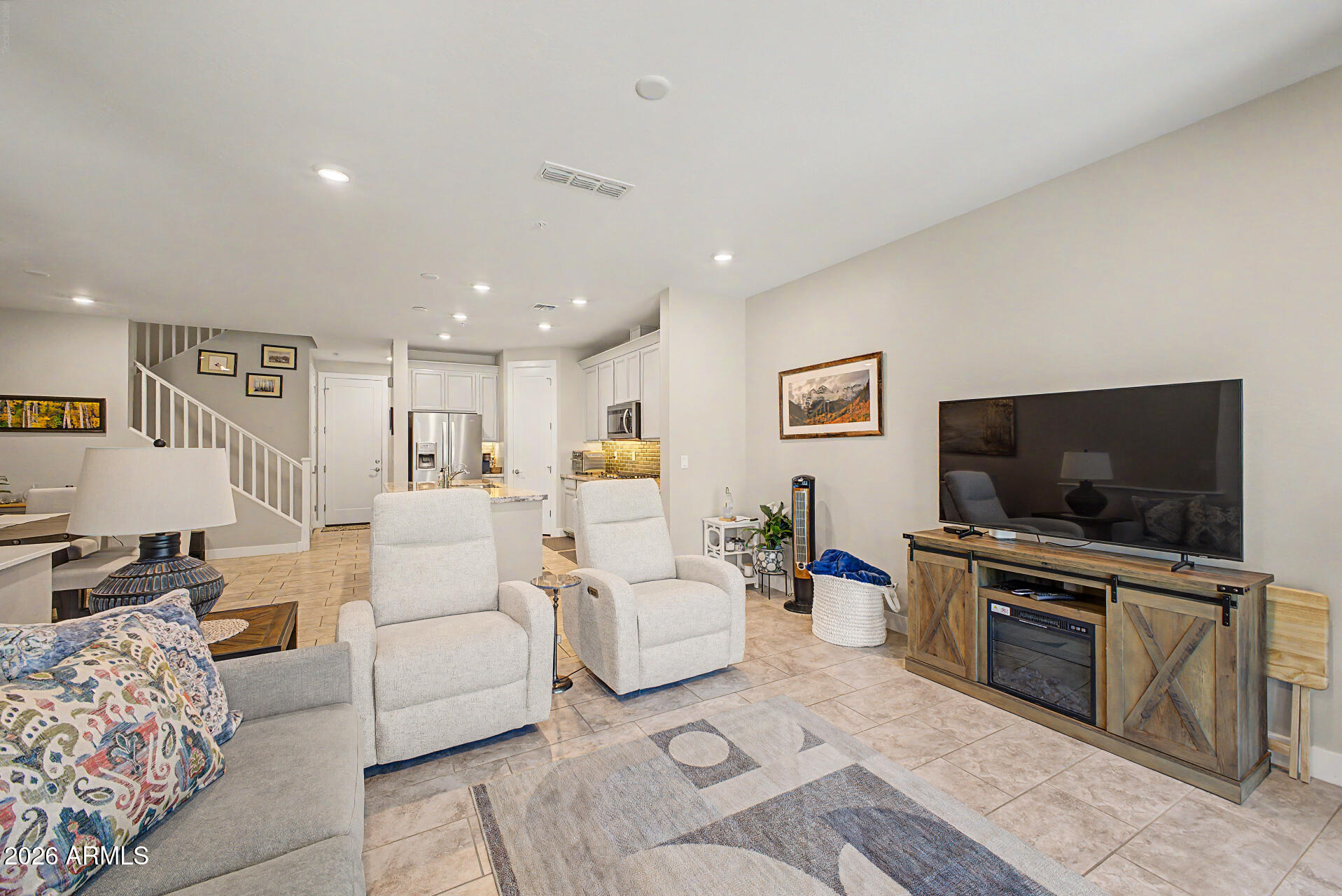 3855 S MCQUEEN Road 92