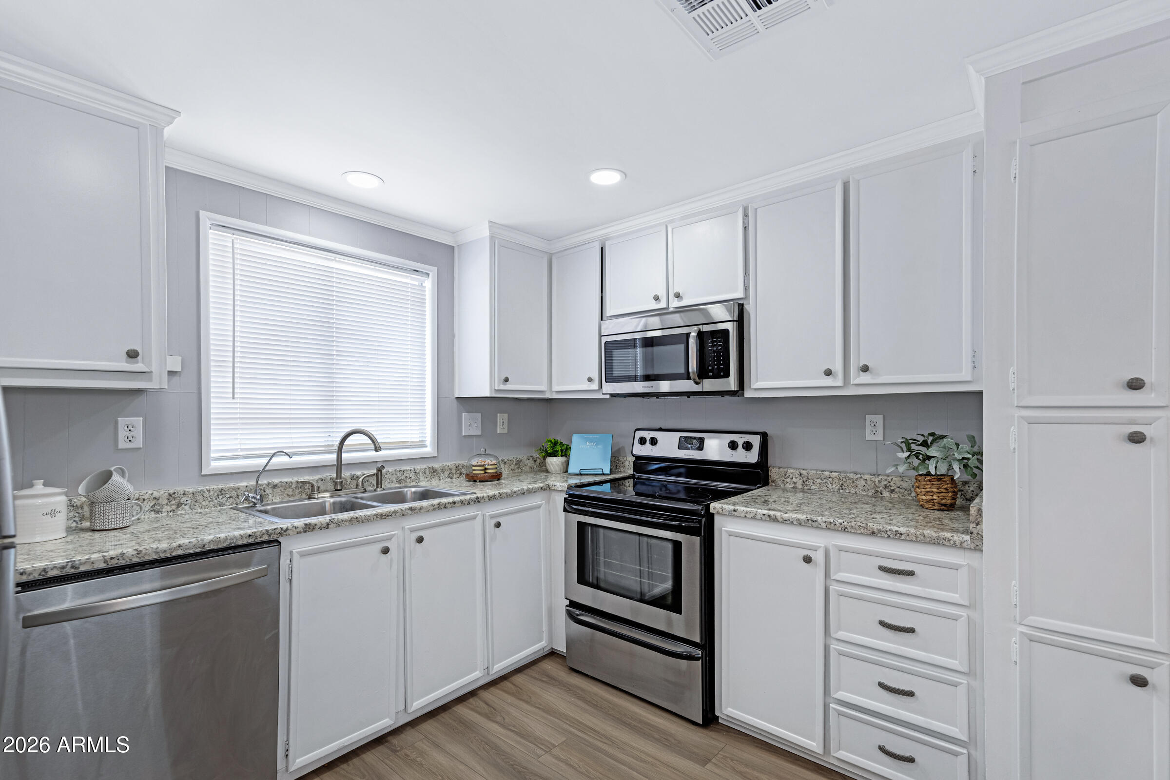 201 S Greenfield Road 269