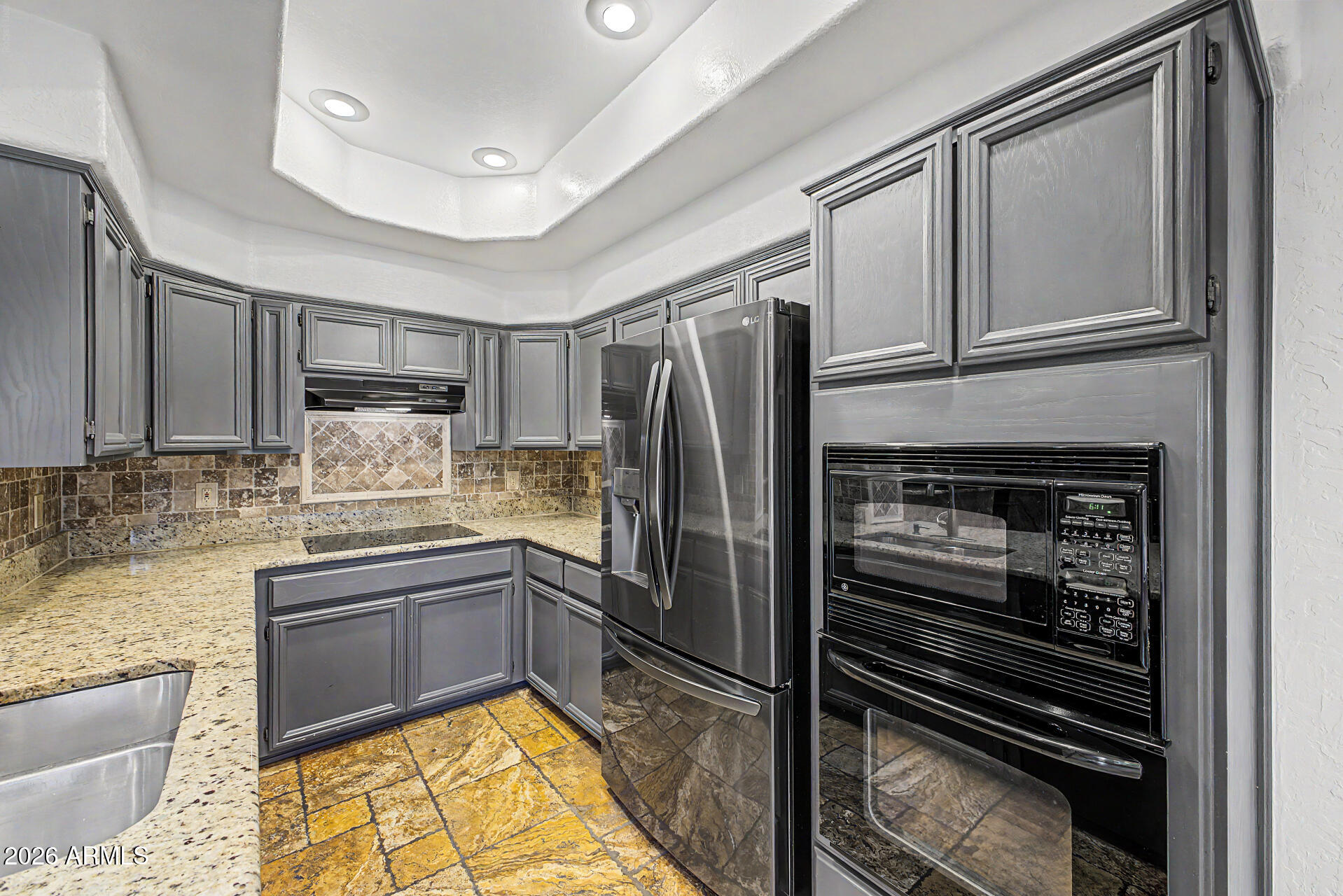 14404 N 15TH Place