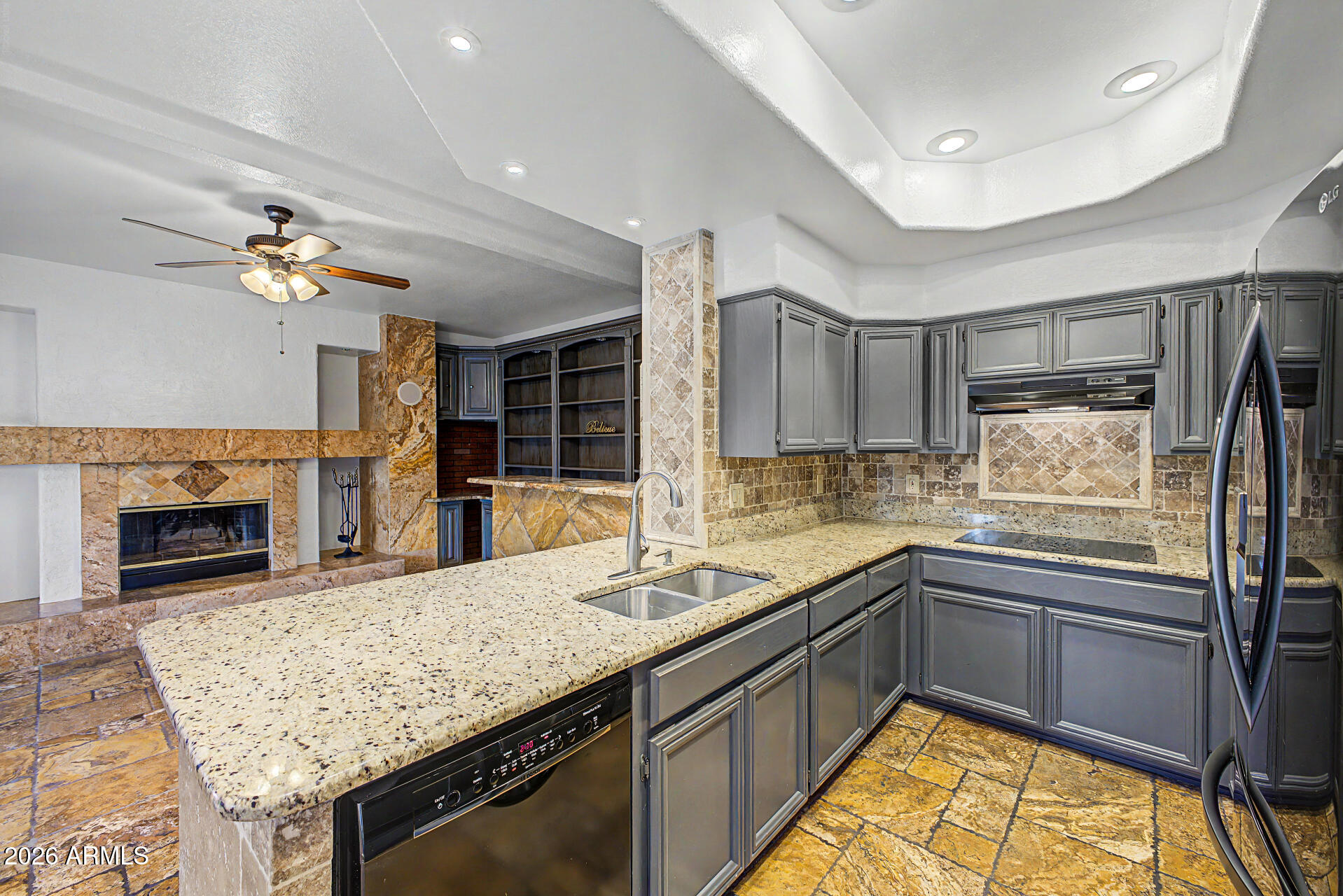 14404 N 15TH Place
