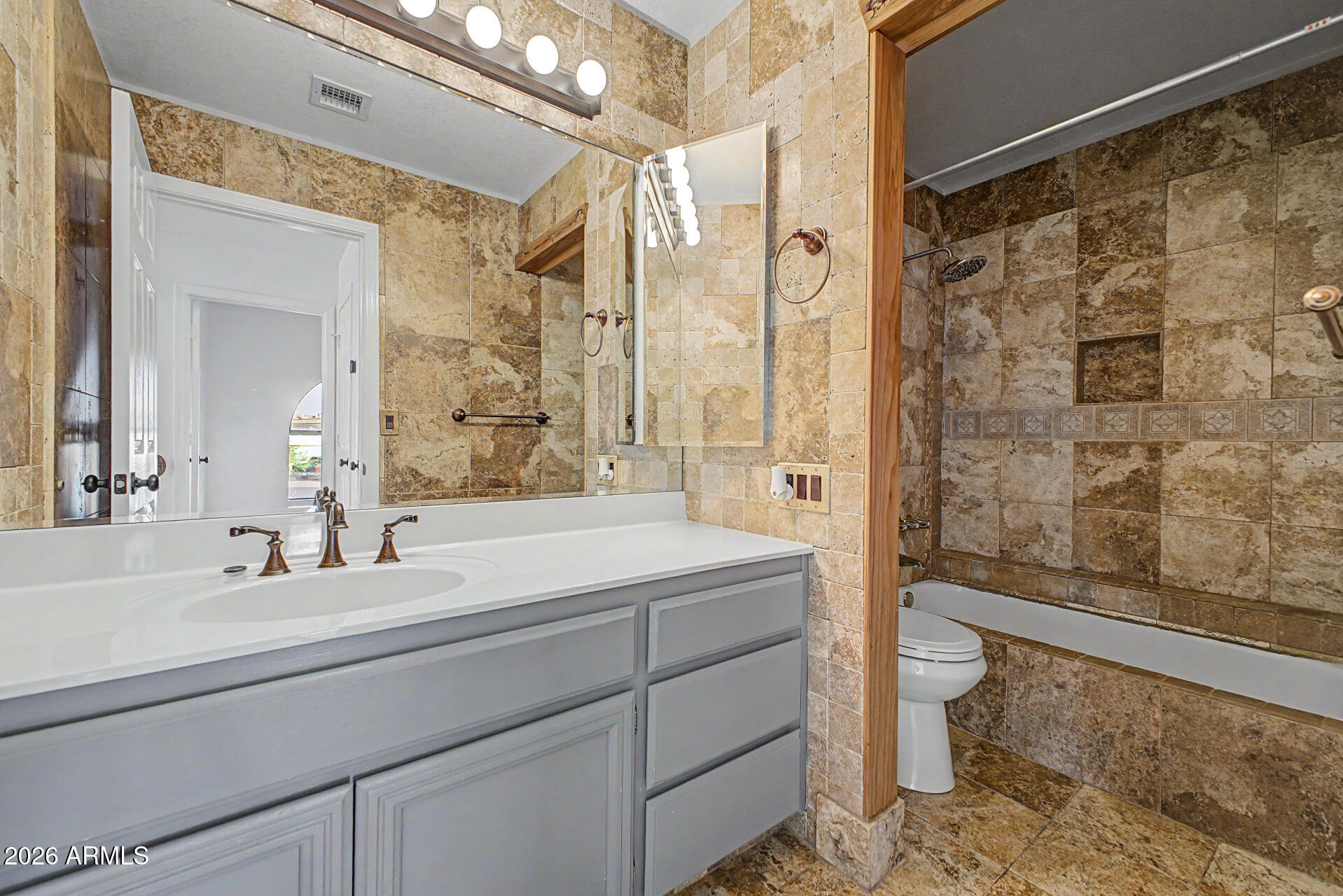 14404 N 15TH Place