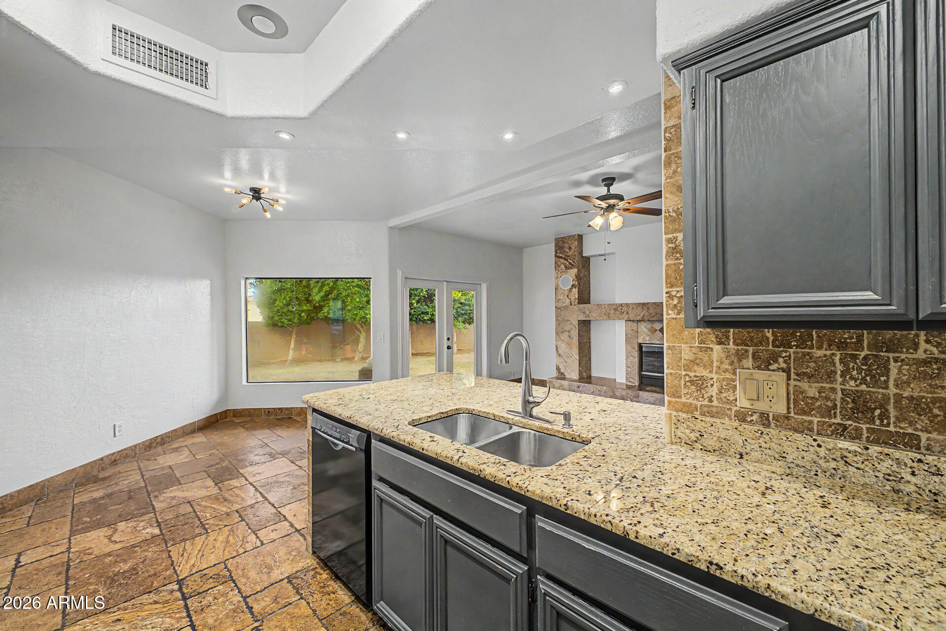 14404 N 15TH Place